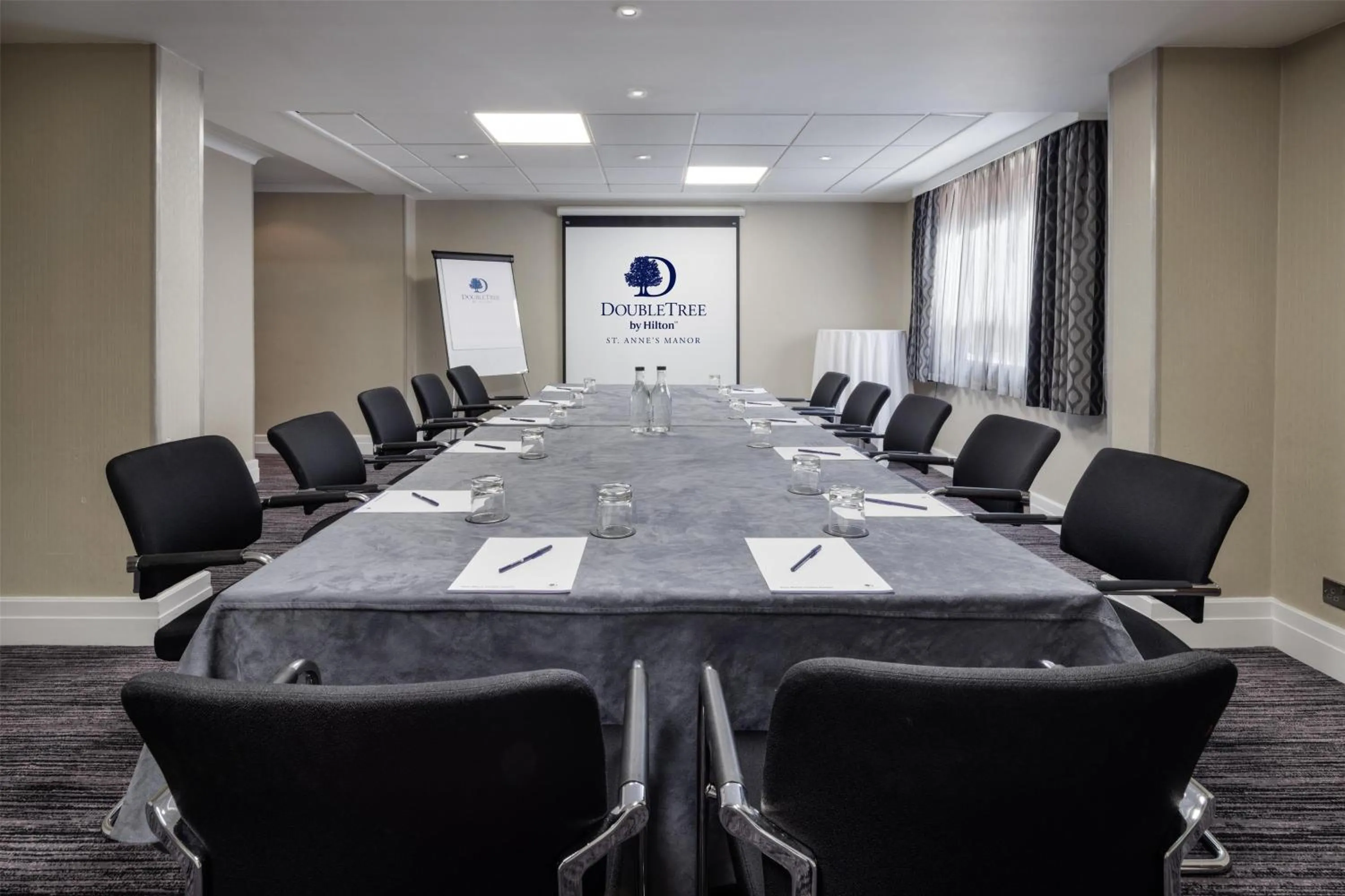 Meeting/conference room in DoubleTree by Hilton St. Anne's Manor