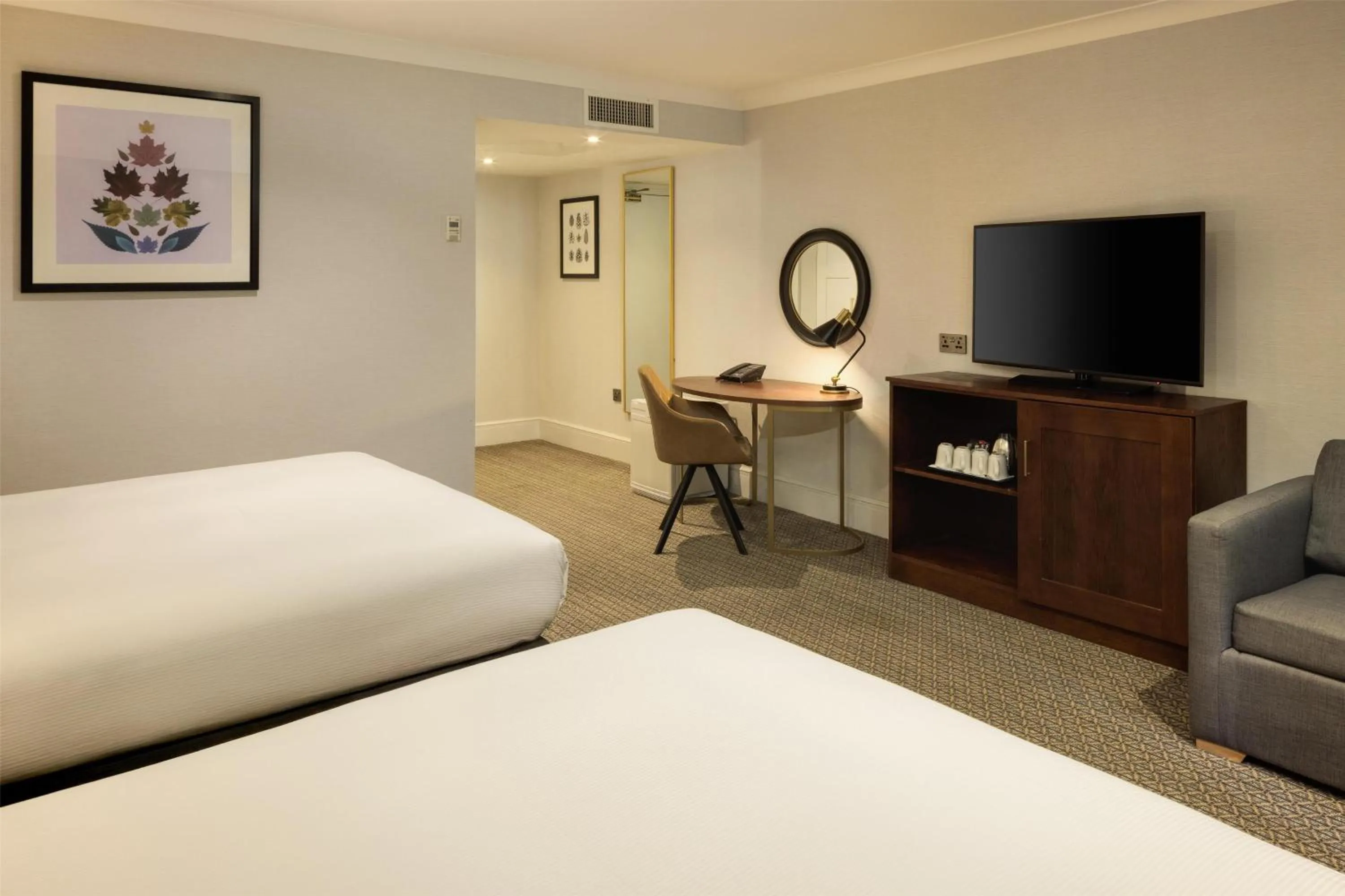 Bed in DoubleTree by Hilton St. Anne's Manor