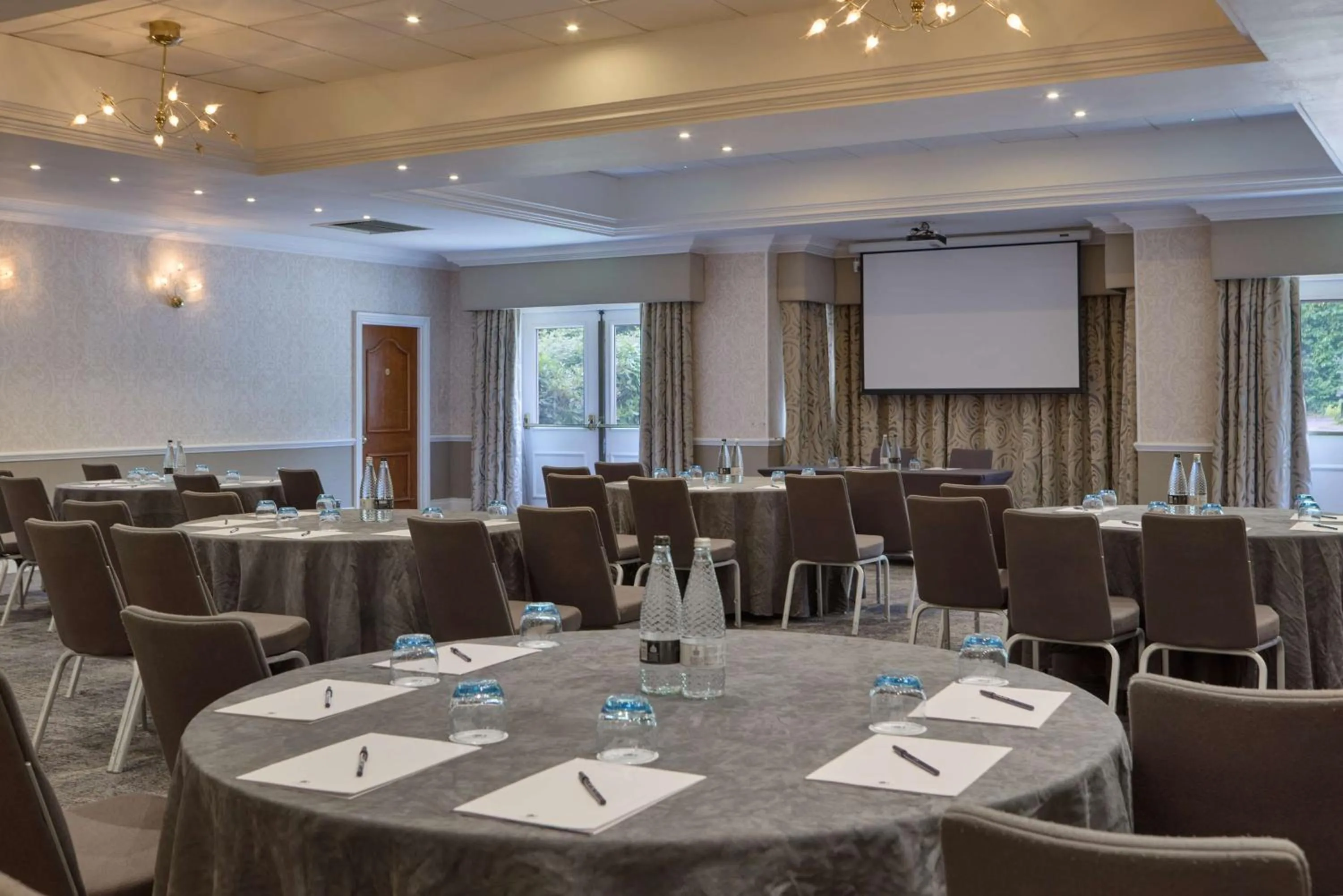 Meeting/conference room in DoubleTree by Hilton St. Anne's Manor