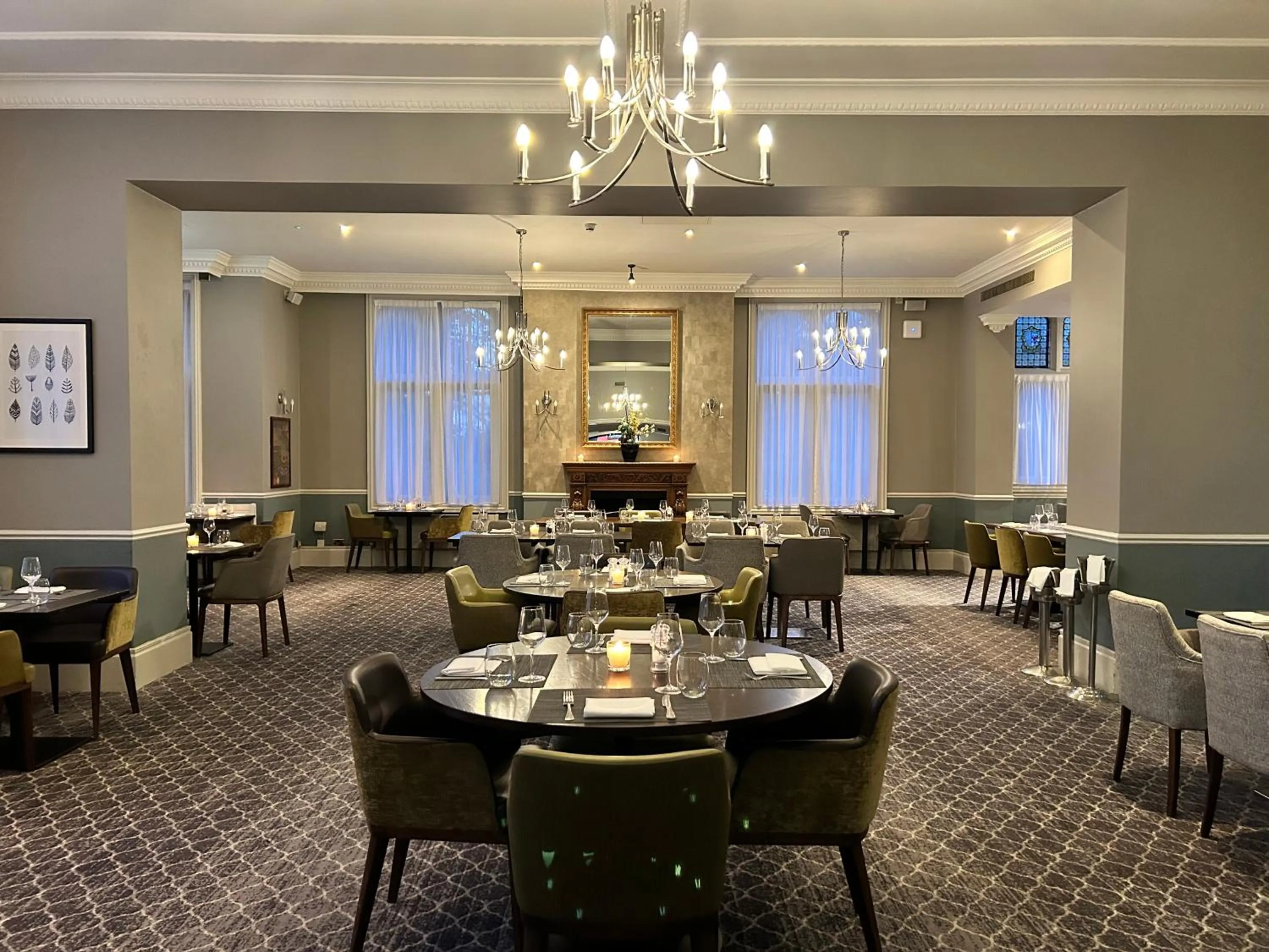 Restaurant/places to eat in DoubleTree by Hilton St. Anne's Manor