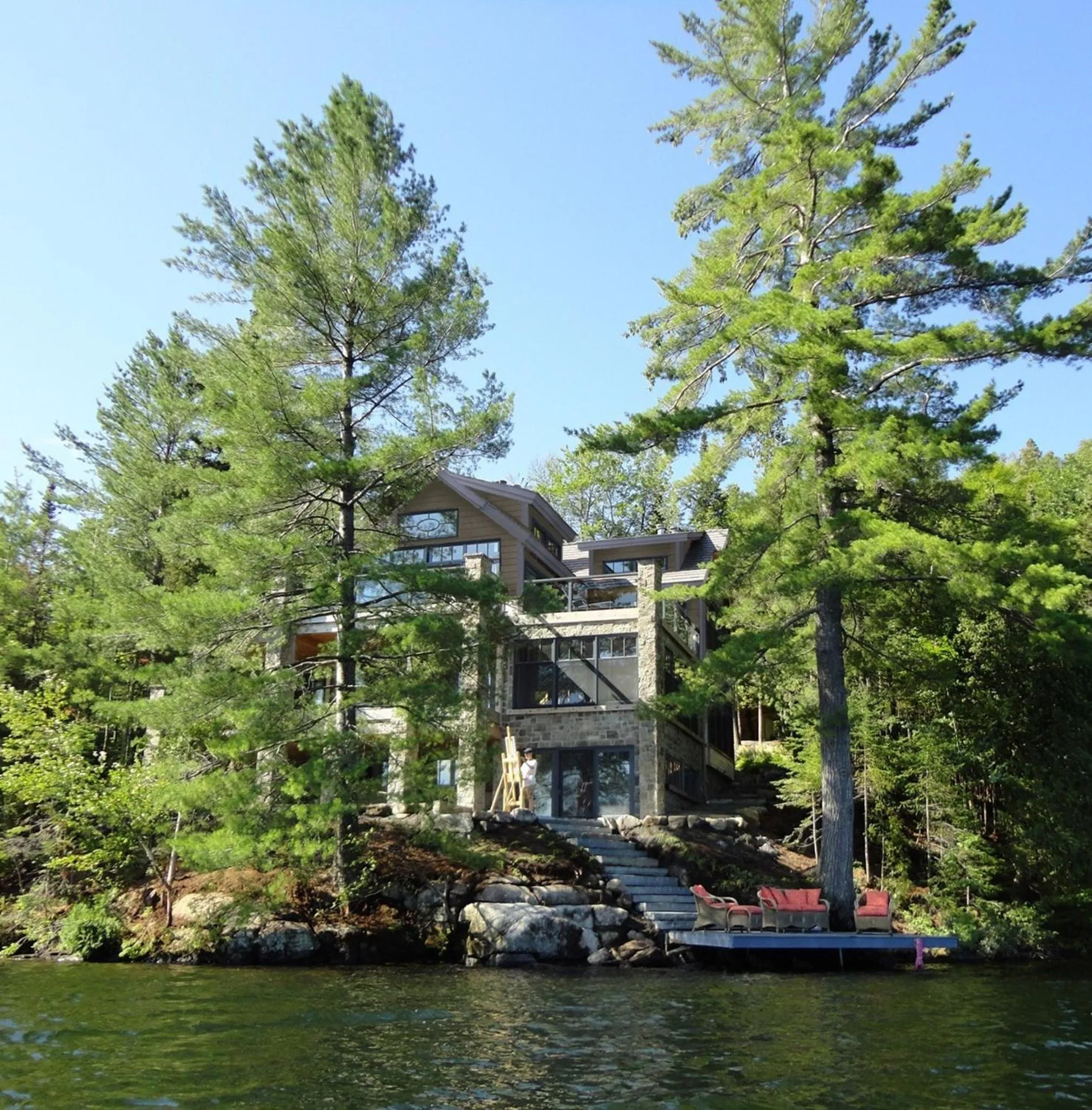 Lake view in Gîte et Atelier de L'Artiste Peintre Paysagiste Canadien Gordon Harrison