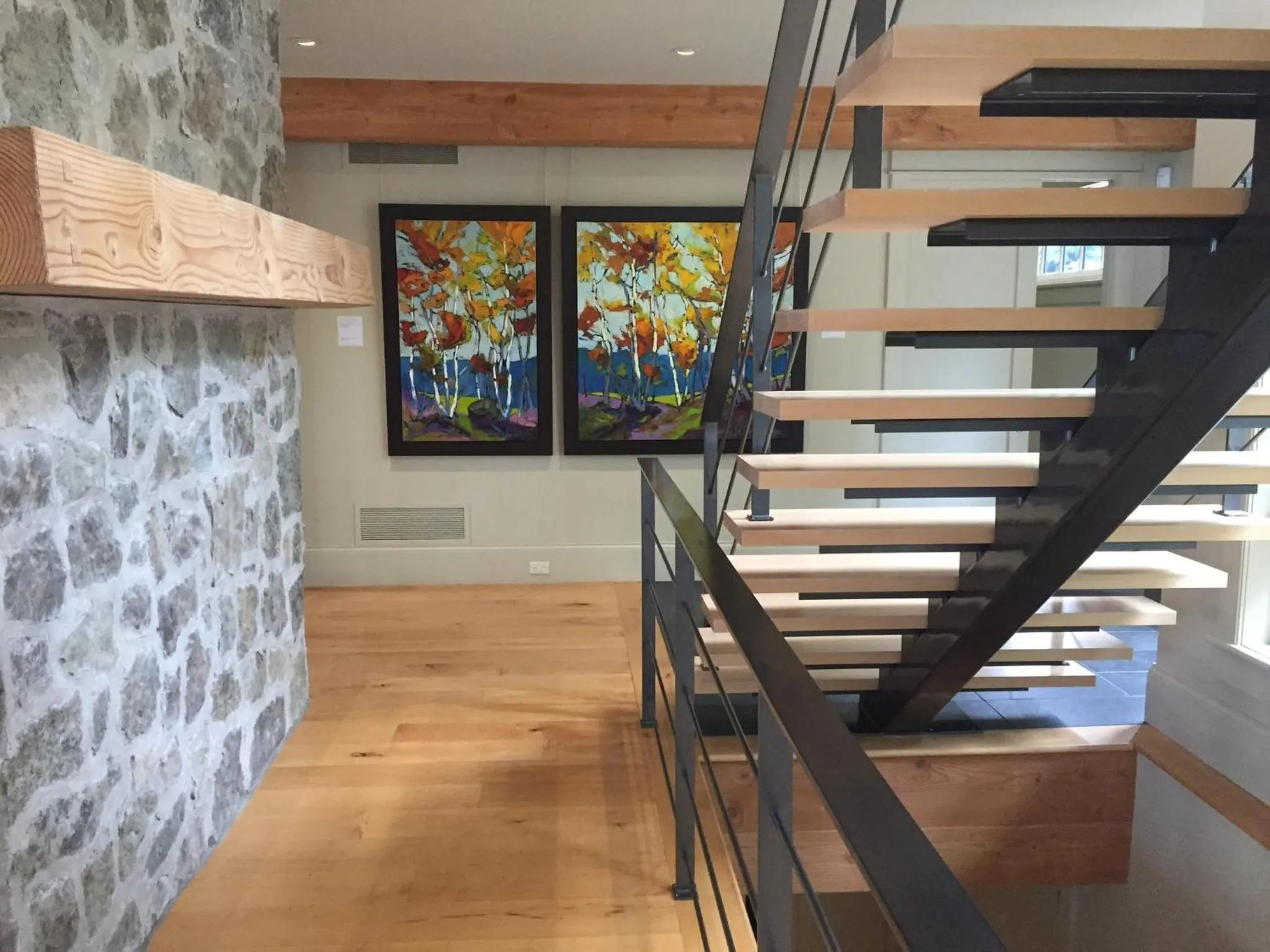 Gîte et Atelier de L'Artiste Peintre Paysagiste Canadien Gordon Harrison