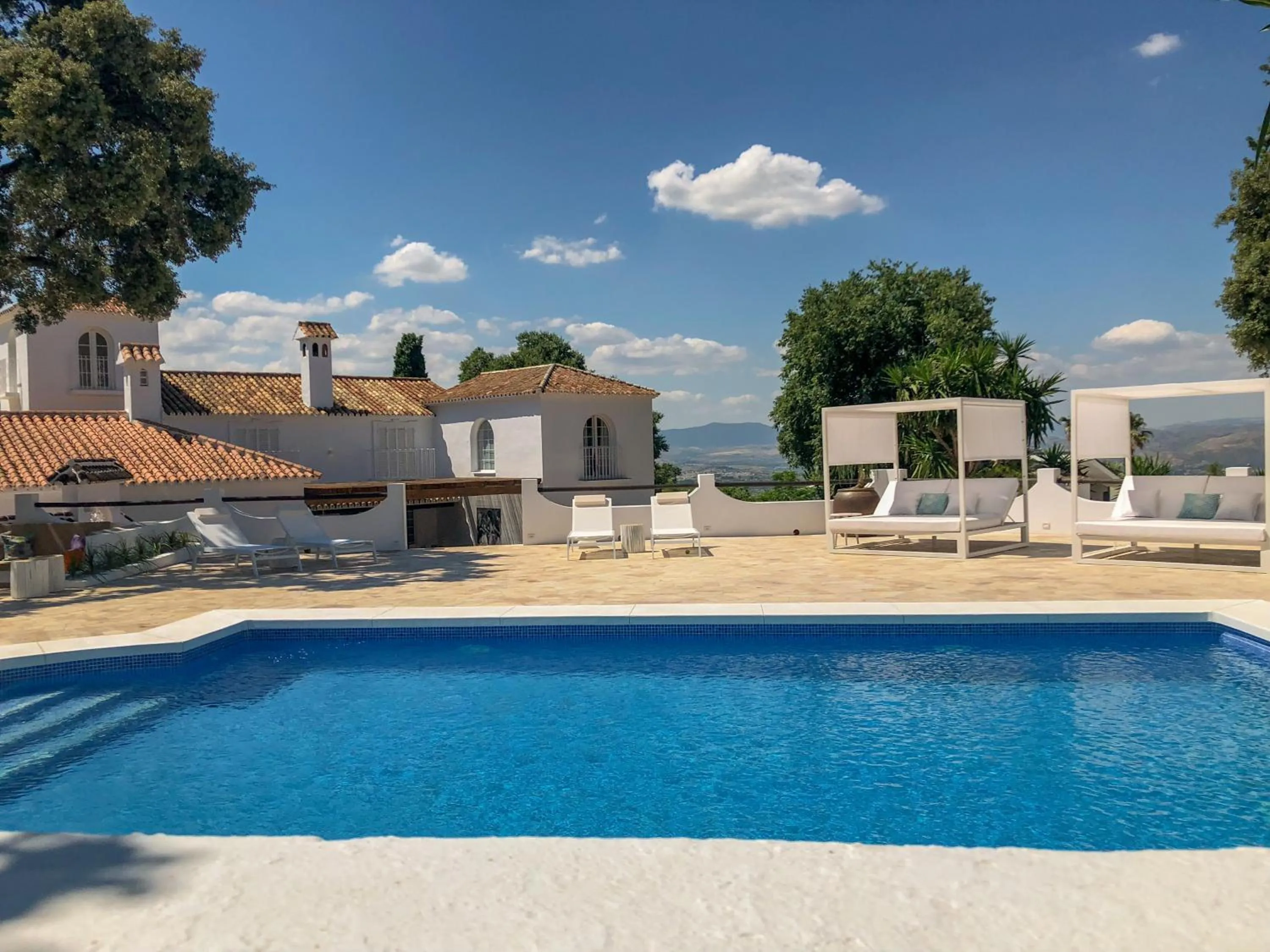 Swimming pool in B&B Casa Luz del Sur, adults only