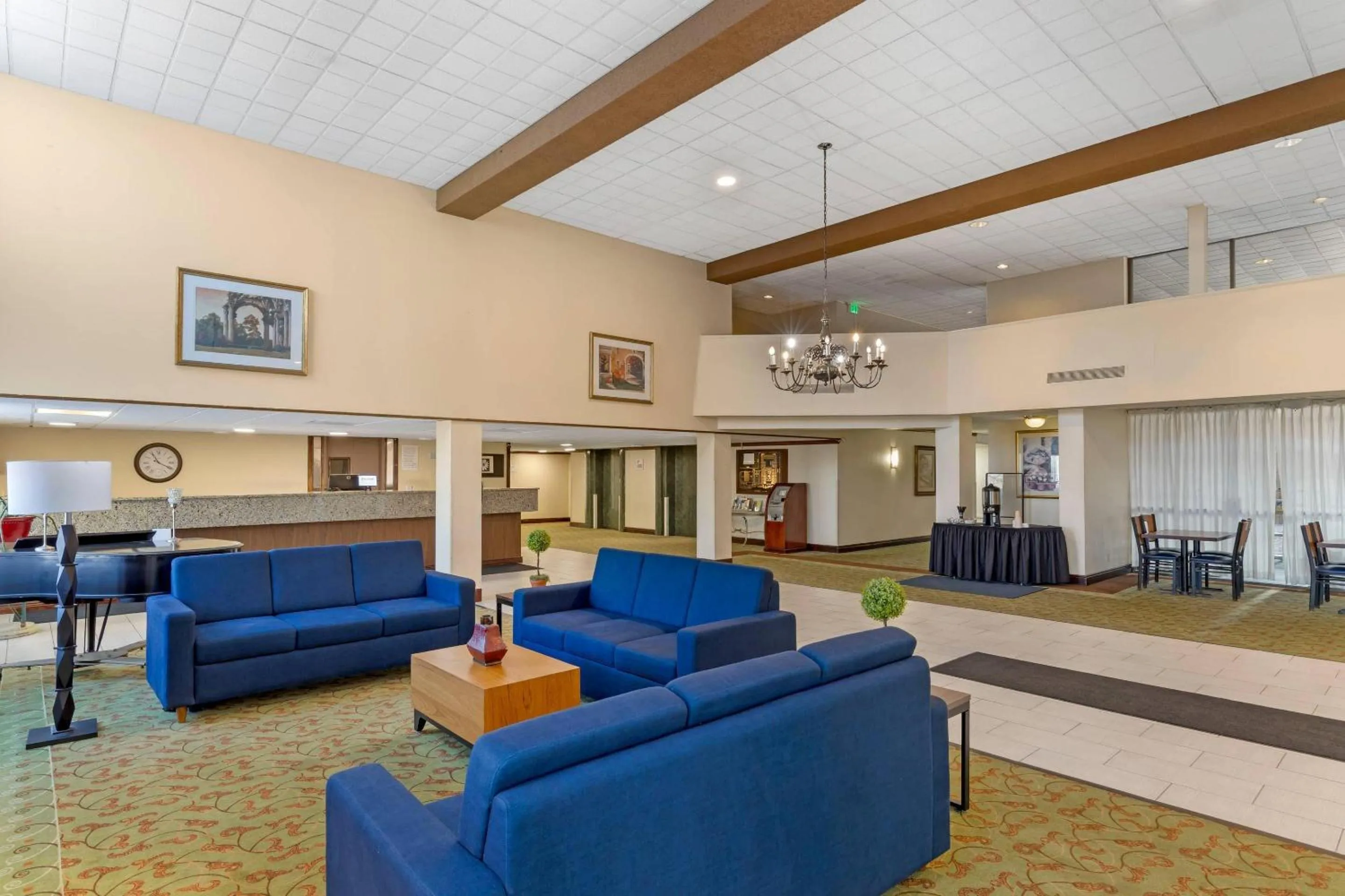 Lobby or reception in Clarion Hotel & Conference Center Lansing West