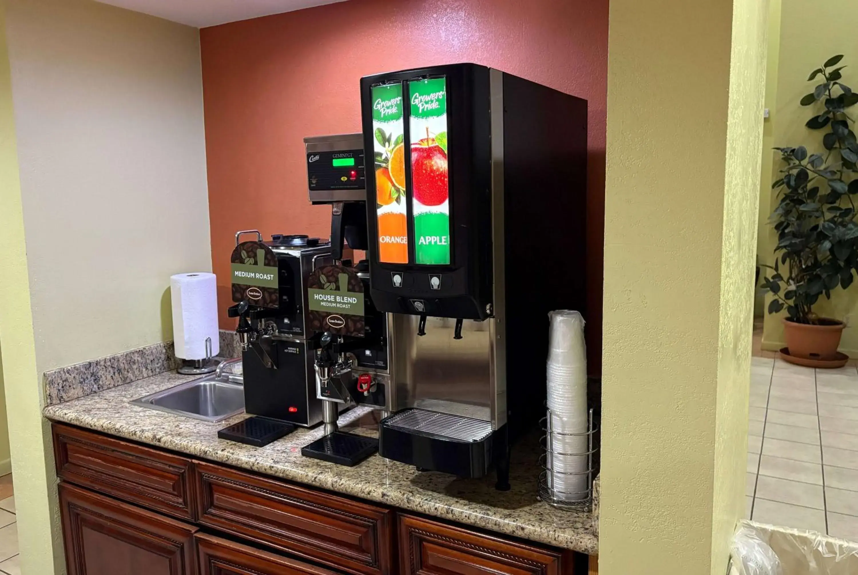 Property building in Days Inn by Wyndham Holbrook Property building in Days Inn by Wyndham Holbrook