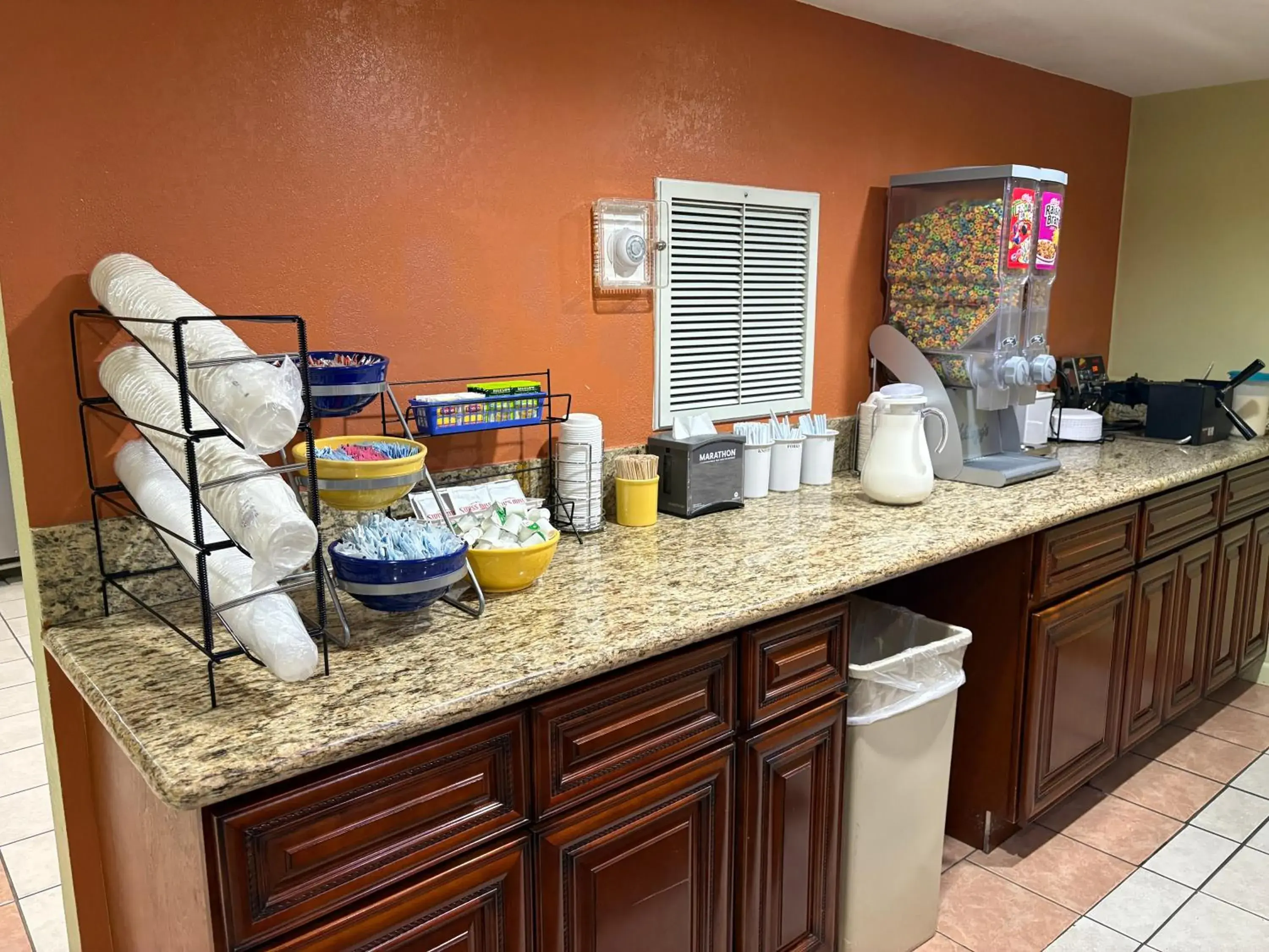 Breakfast in Days Inn by Wyndham Holbrook Breakfast in Days Inn by Wyndham Holbrook