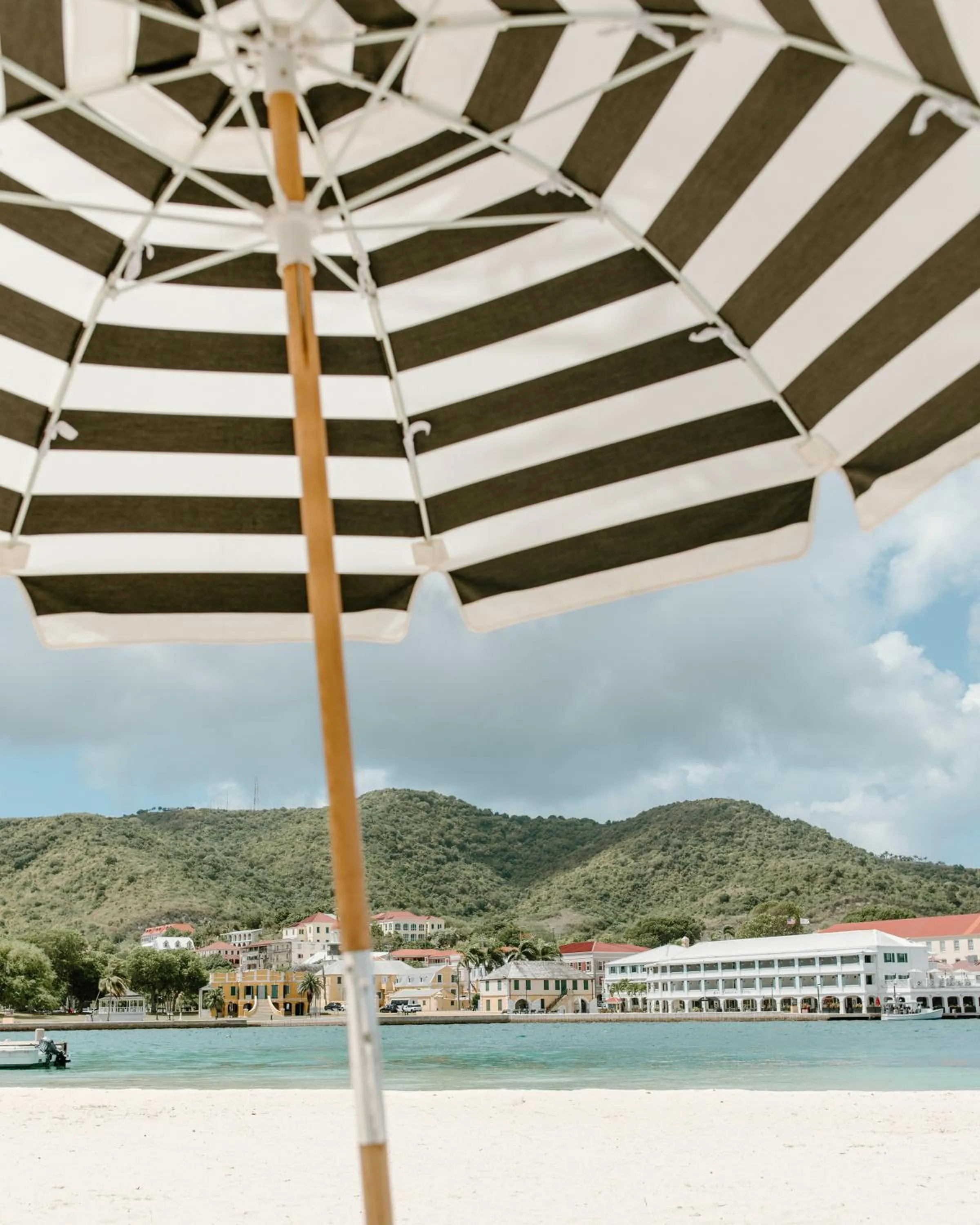 Beach in Hotel on the Cay