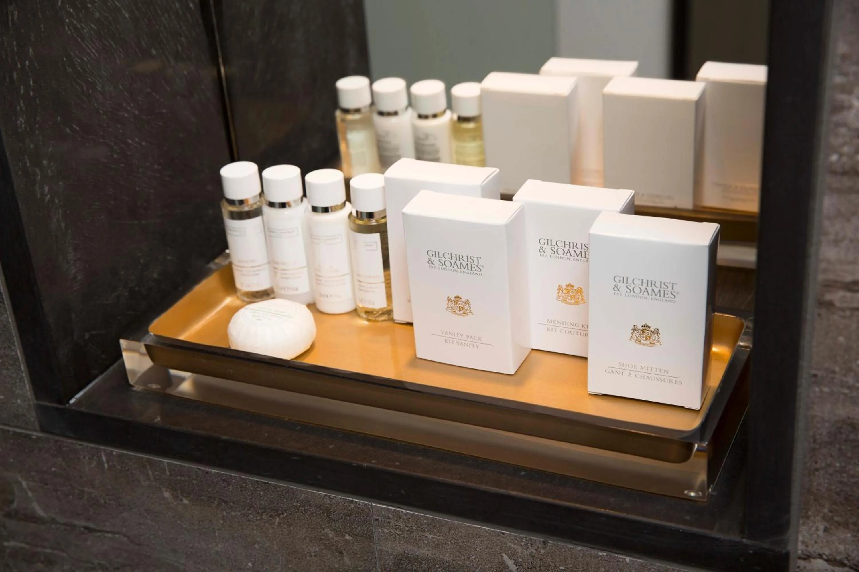 Photo of the whole room in Crowne Plaza Basingstoke by IHG