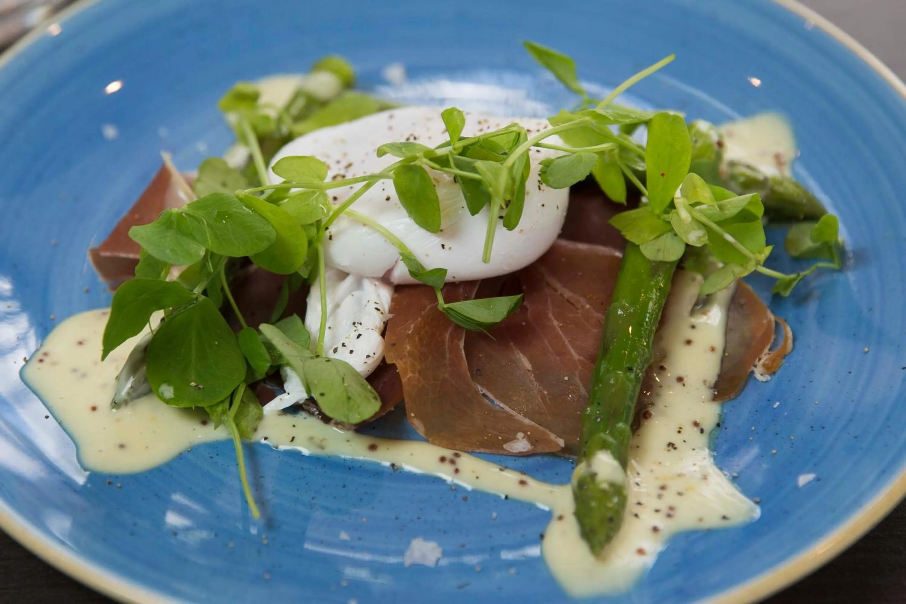 Restaurant/places to eat in Crowne Plaza Basingstoke by IHG