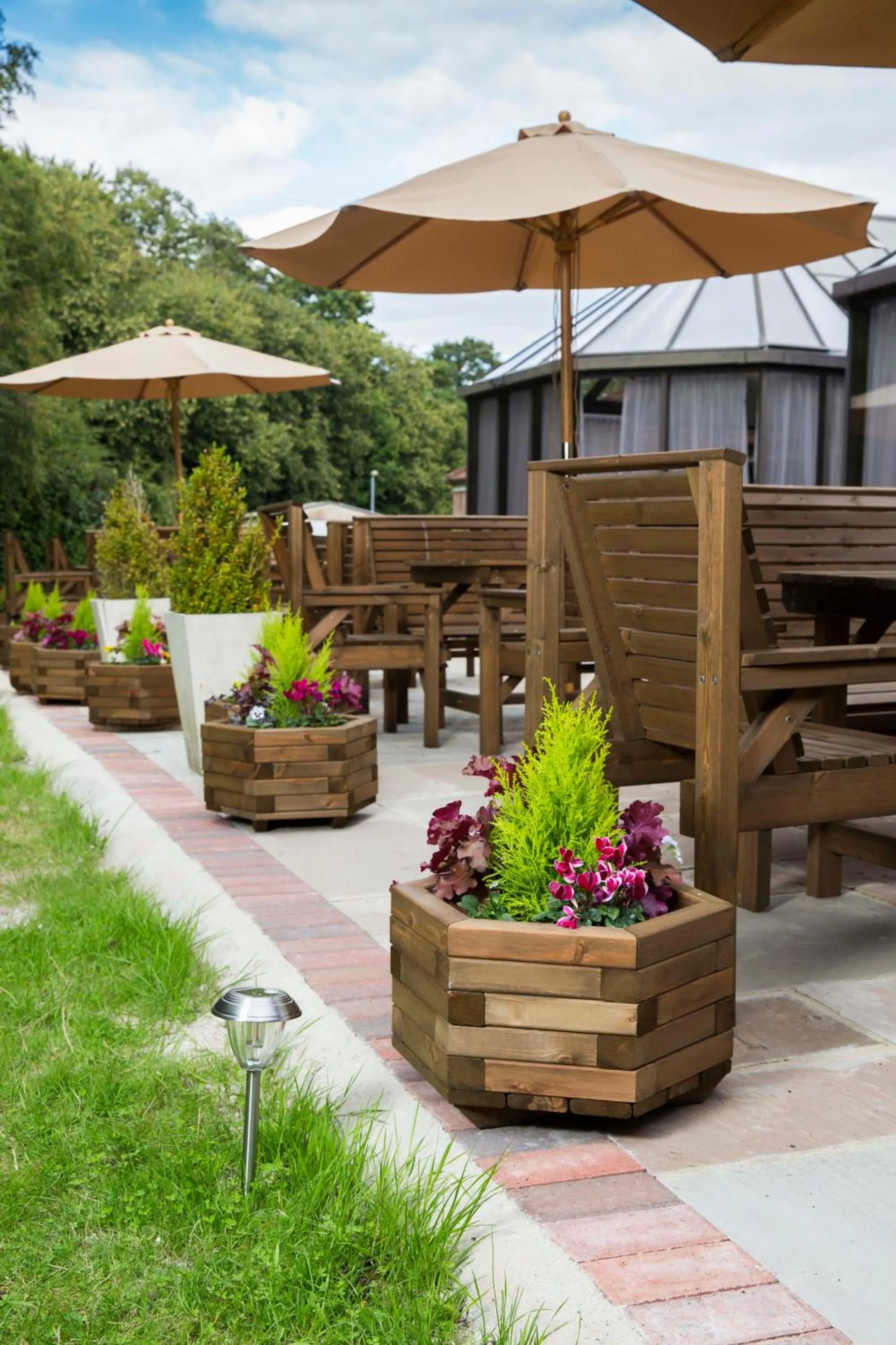 Property building in Crowne Plaza Basingstoke by IHG