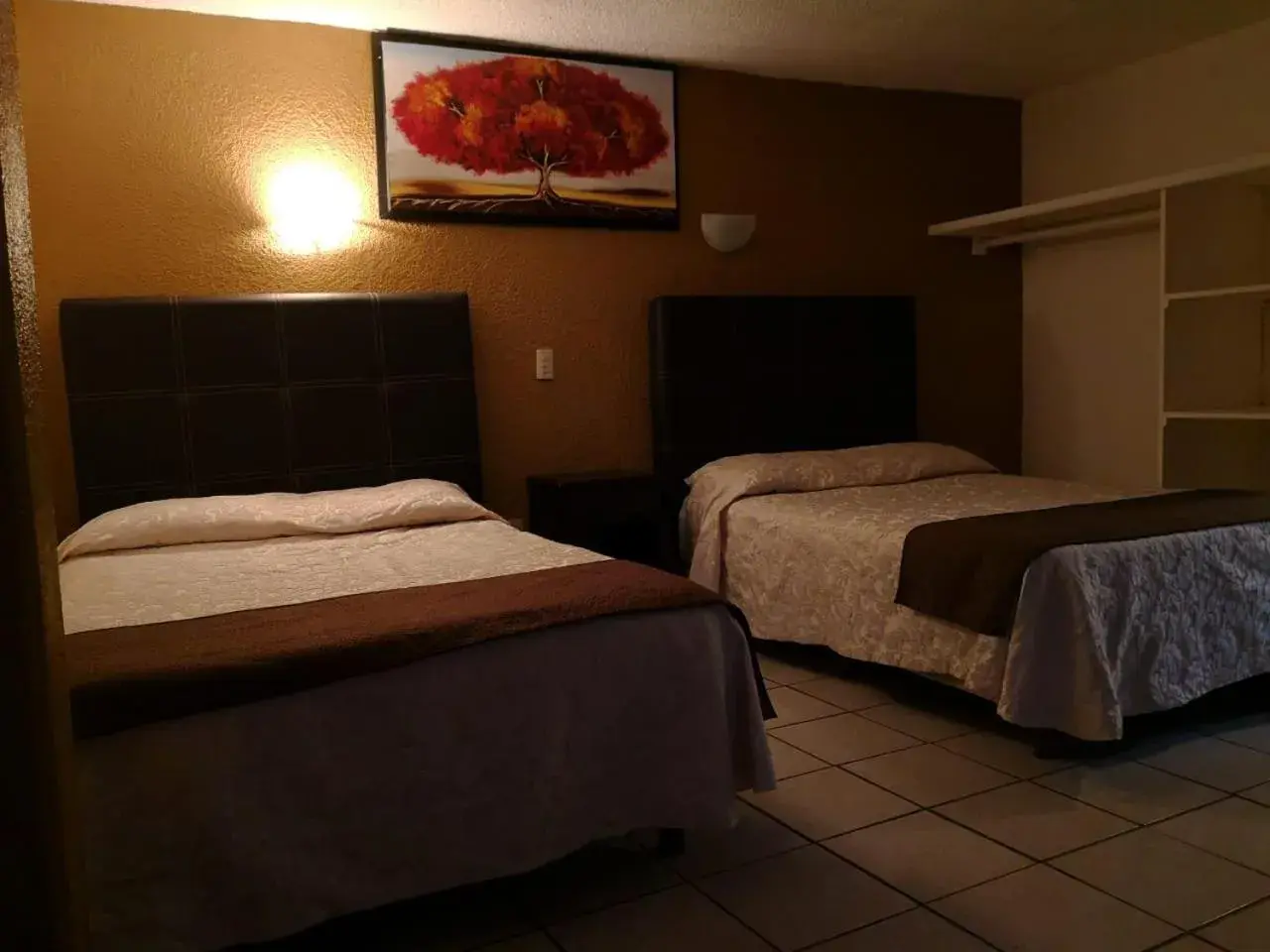 Triple Room in Hotel del Conde Triple Room in Hotel del Conde