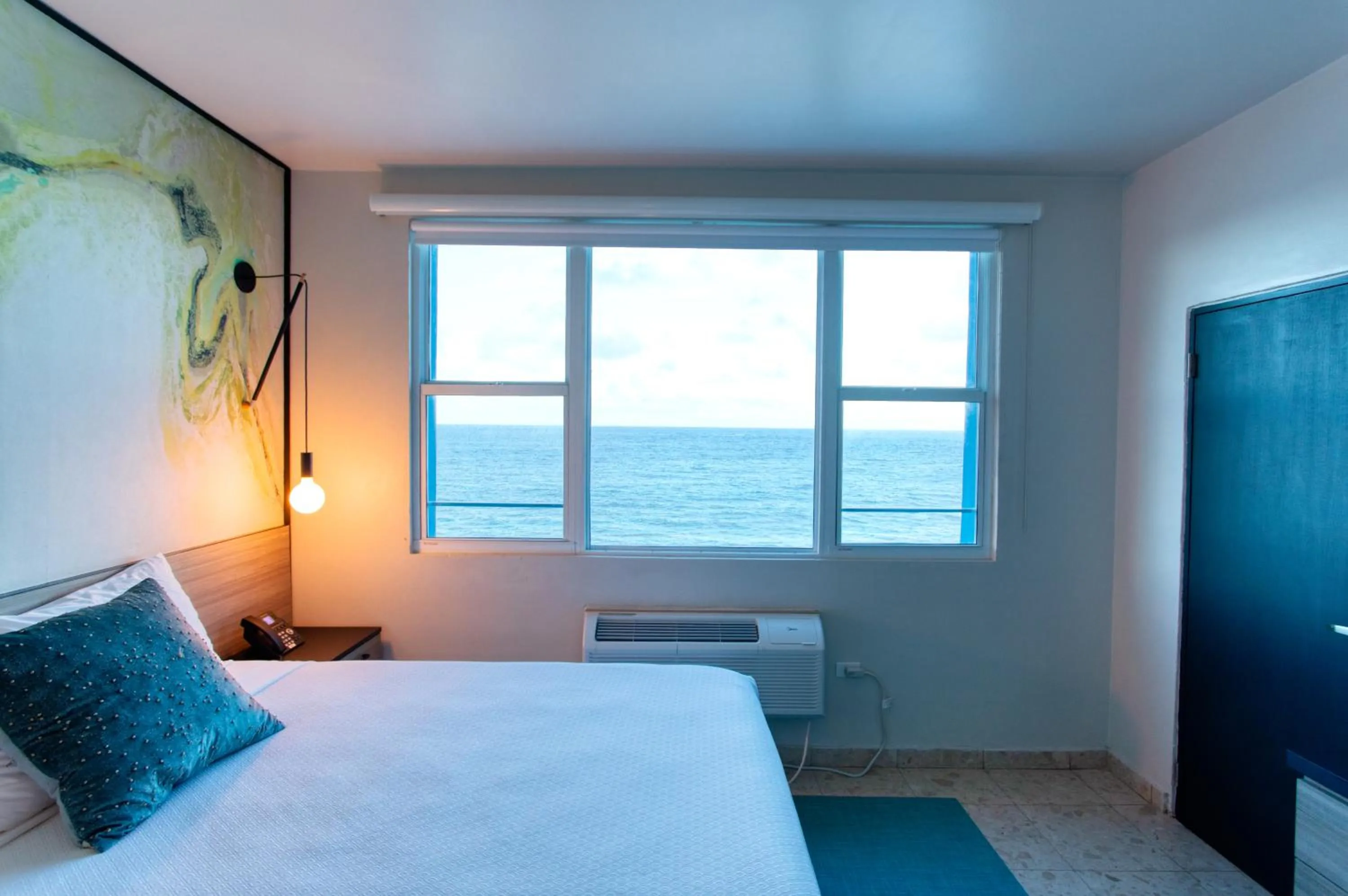 Sea view, Bed in The Tryst Beachfront Hotel