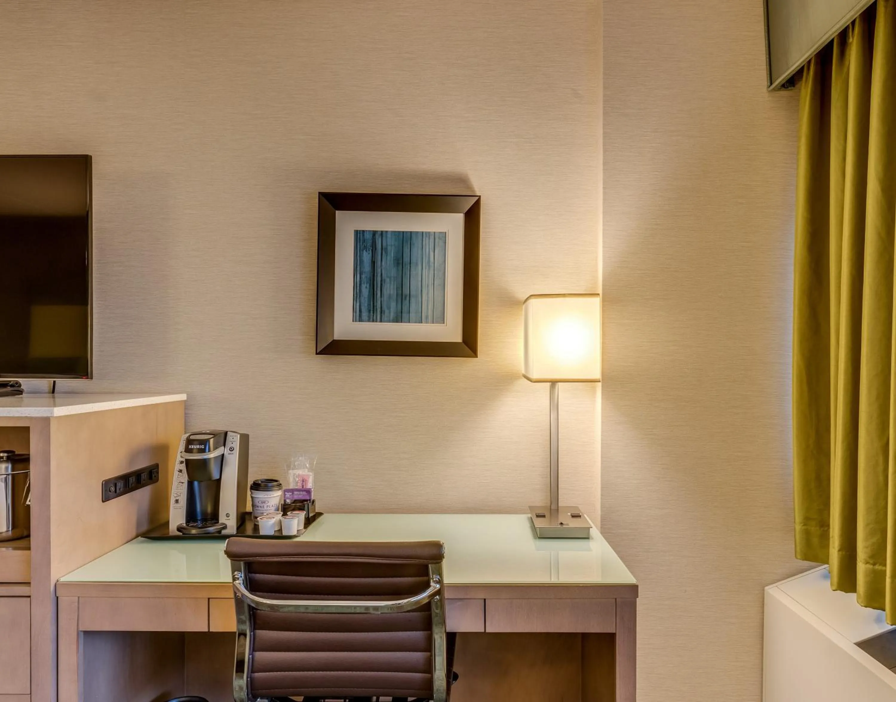 room service in Crowne Plaza Lansing by IHG
