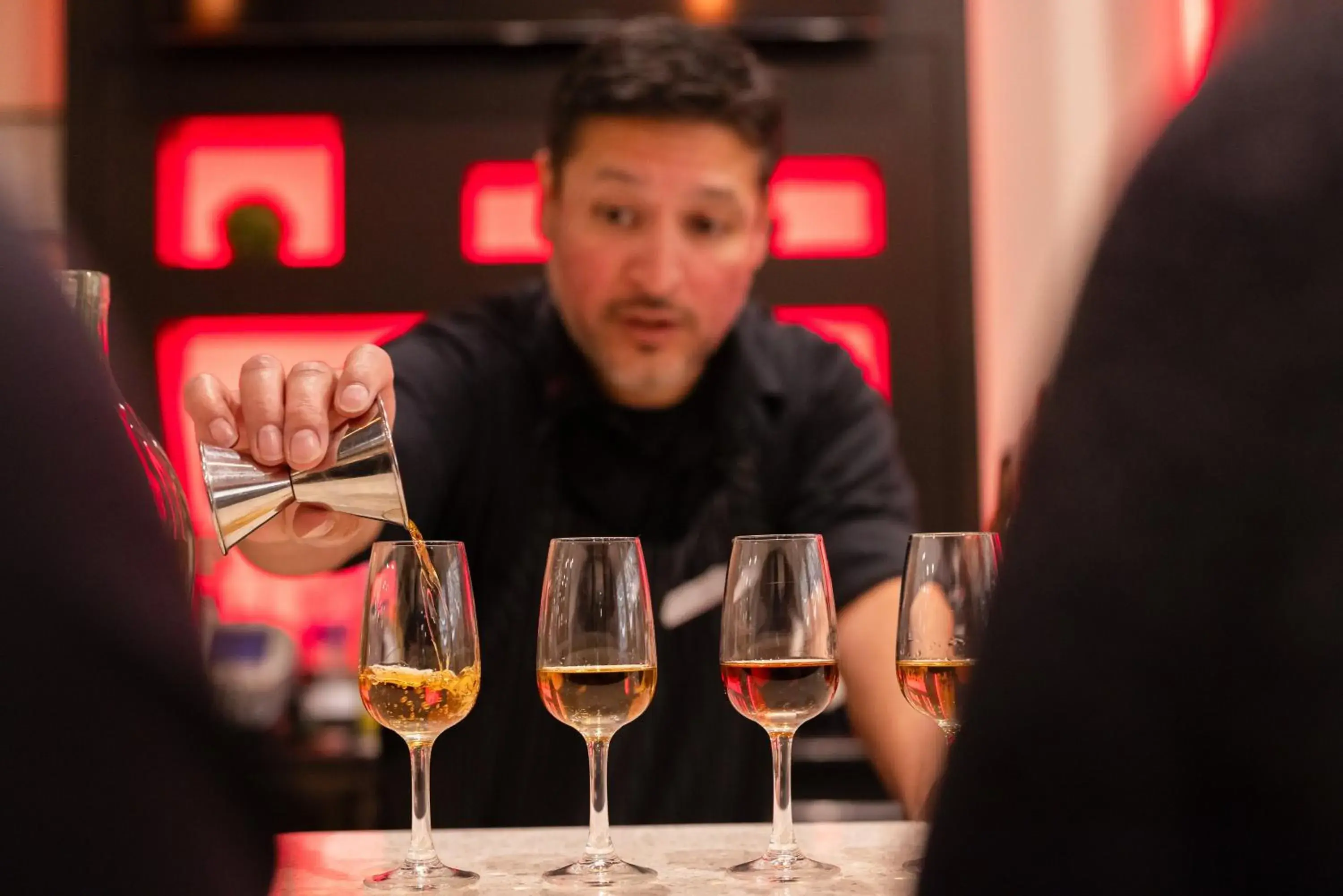 Lounge or bar in Crowne Plaza Lansing by IHG Lounge or bar in Crowne Plaza Lansing by IHG