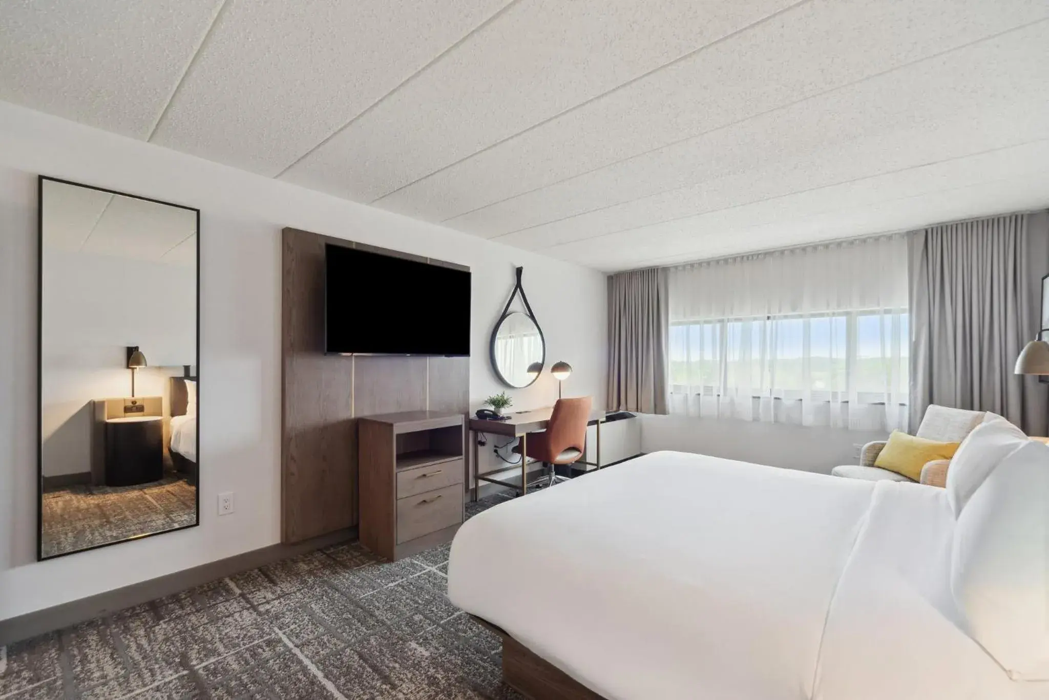 Bedroom, Bed in Crowne Plaza Lansing by IHG Bedroom, Bed in Crowne Plaza Lansing by IHG