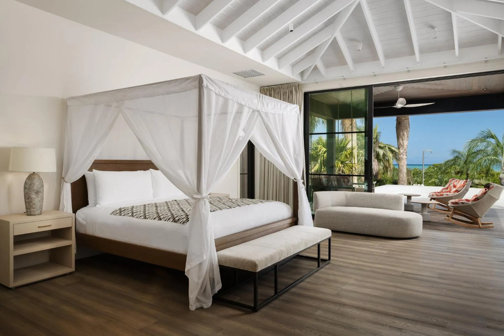 Photo of the whole room, Bed in COMO Parrot Cay
