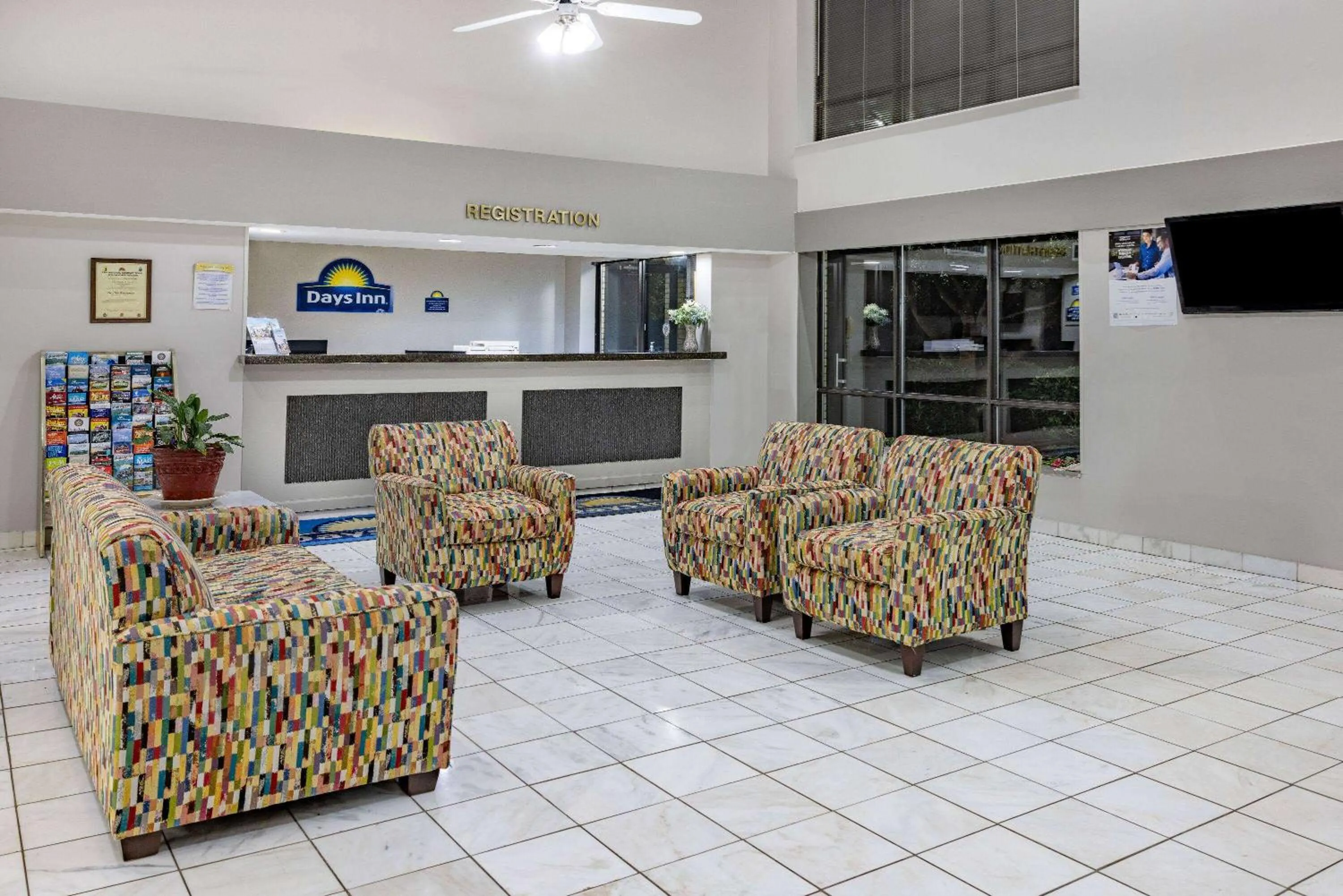 Lobby or reception in Days Inn by Wyndham Spartanburg Waccamaw