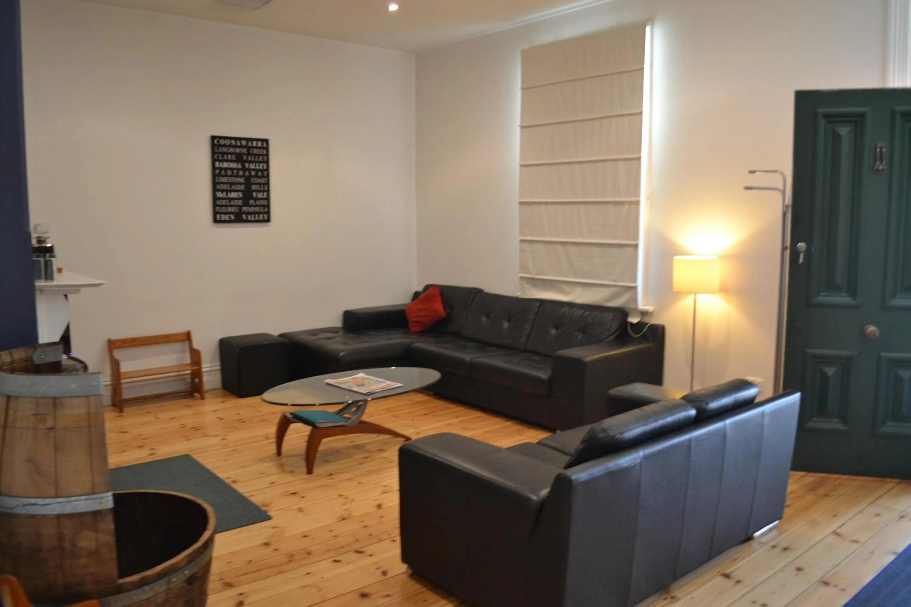 Living room in Tin House in Tanunda