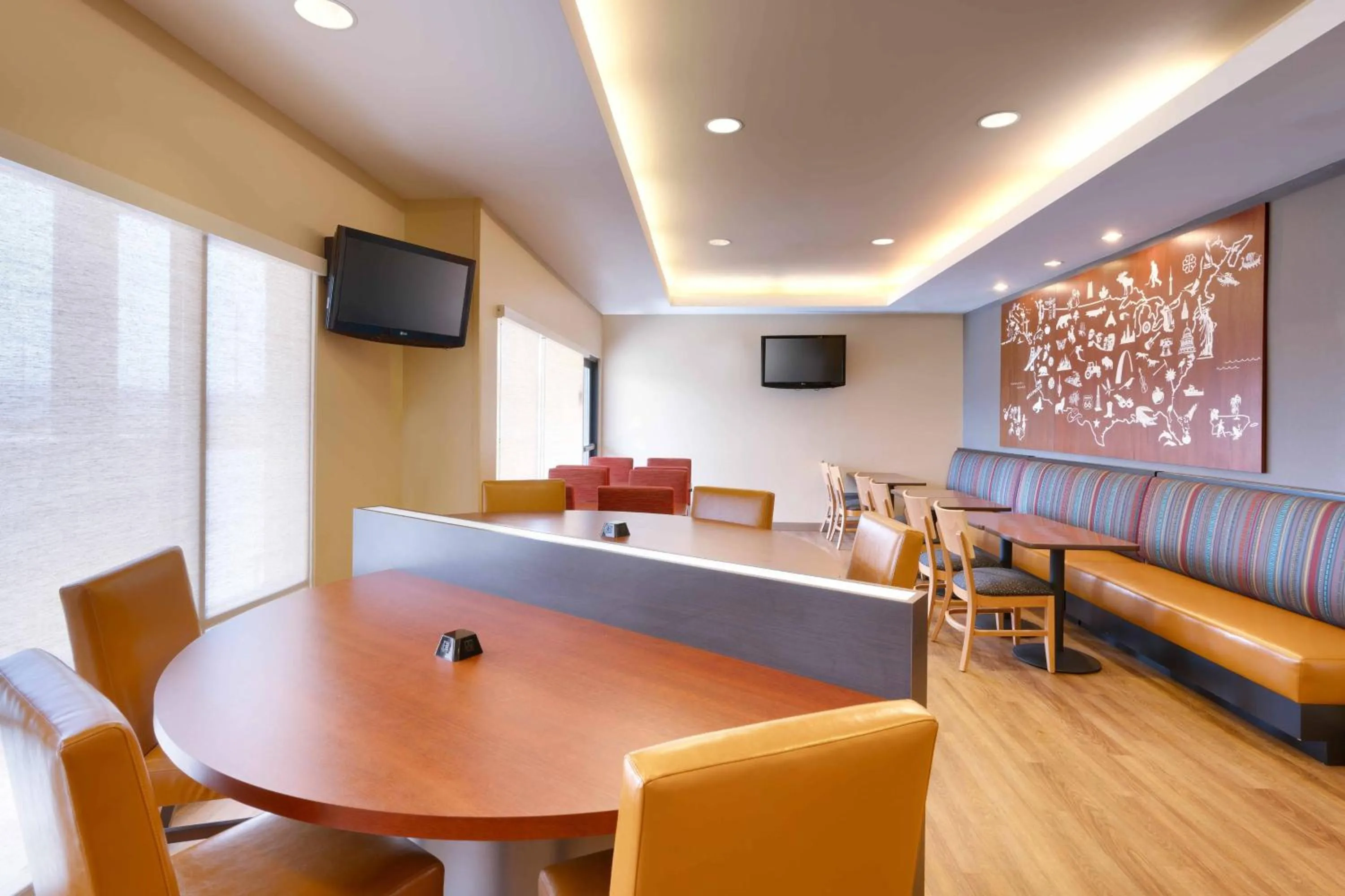 Lobby or reception in TownePlace by Marriott Suites Elko