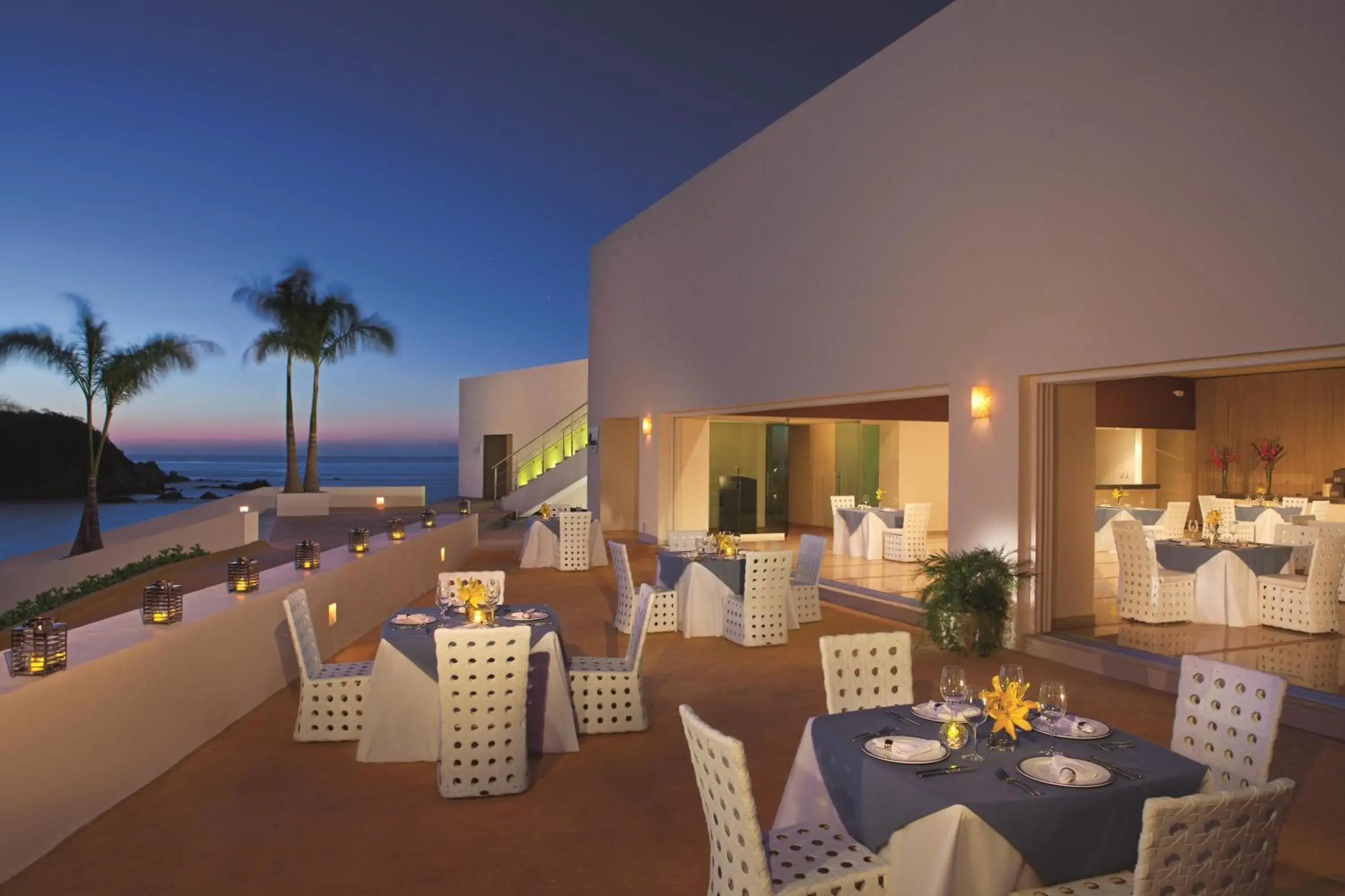 Restaurant/places to eat in Secrets Huatulco Resort & Spa Restaurant/places to eat in Secrets Huatulco Resort & Spa
