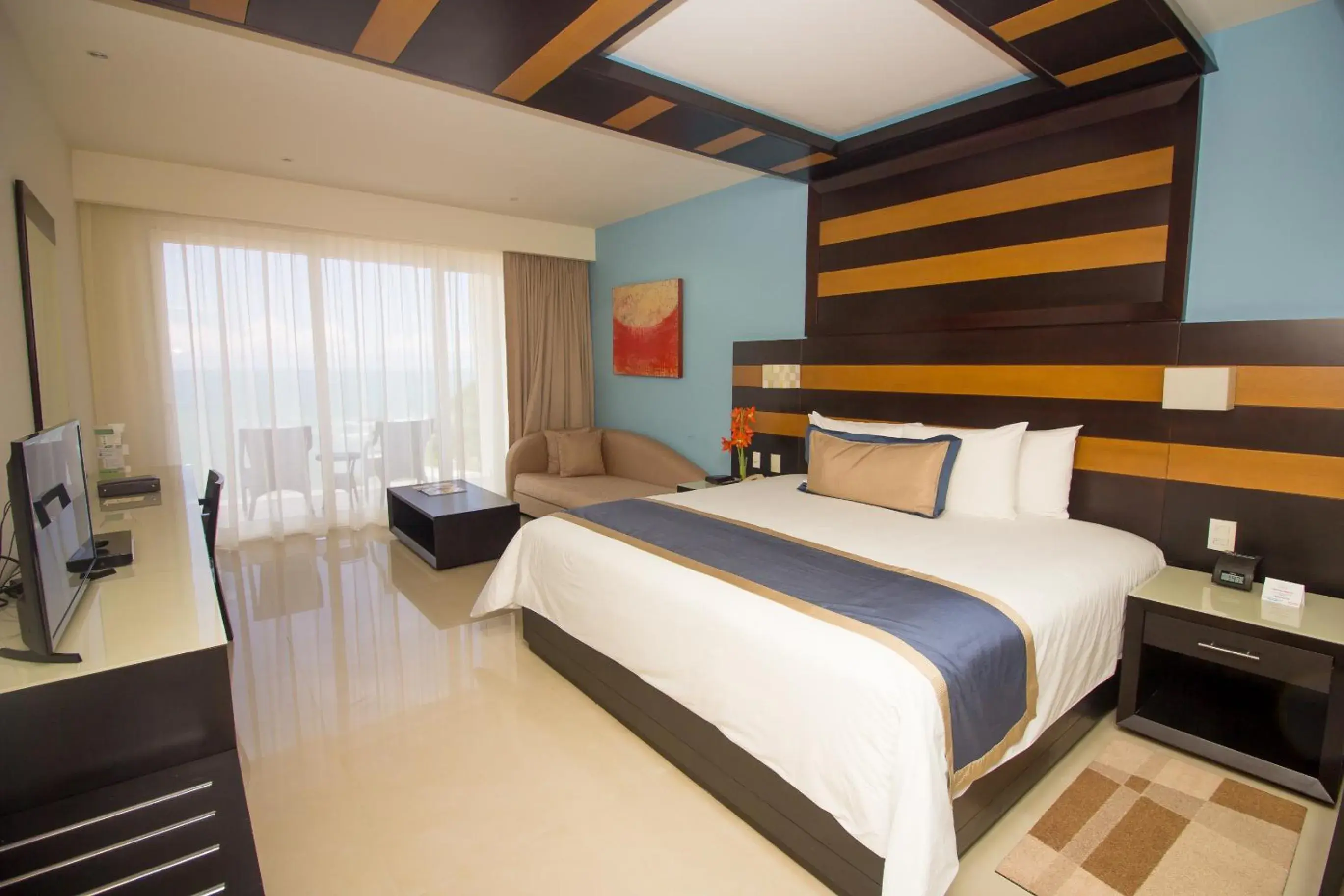 Bed in Secrets Huatulco Resort & Spa Bed in Secrets Huatulco Resort & Spa