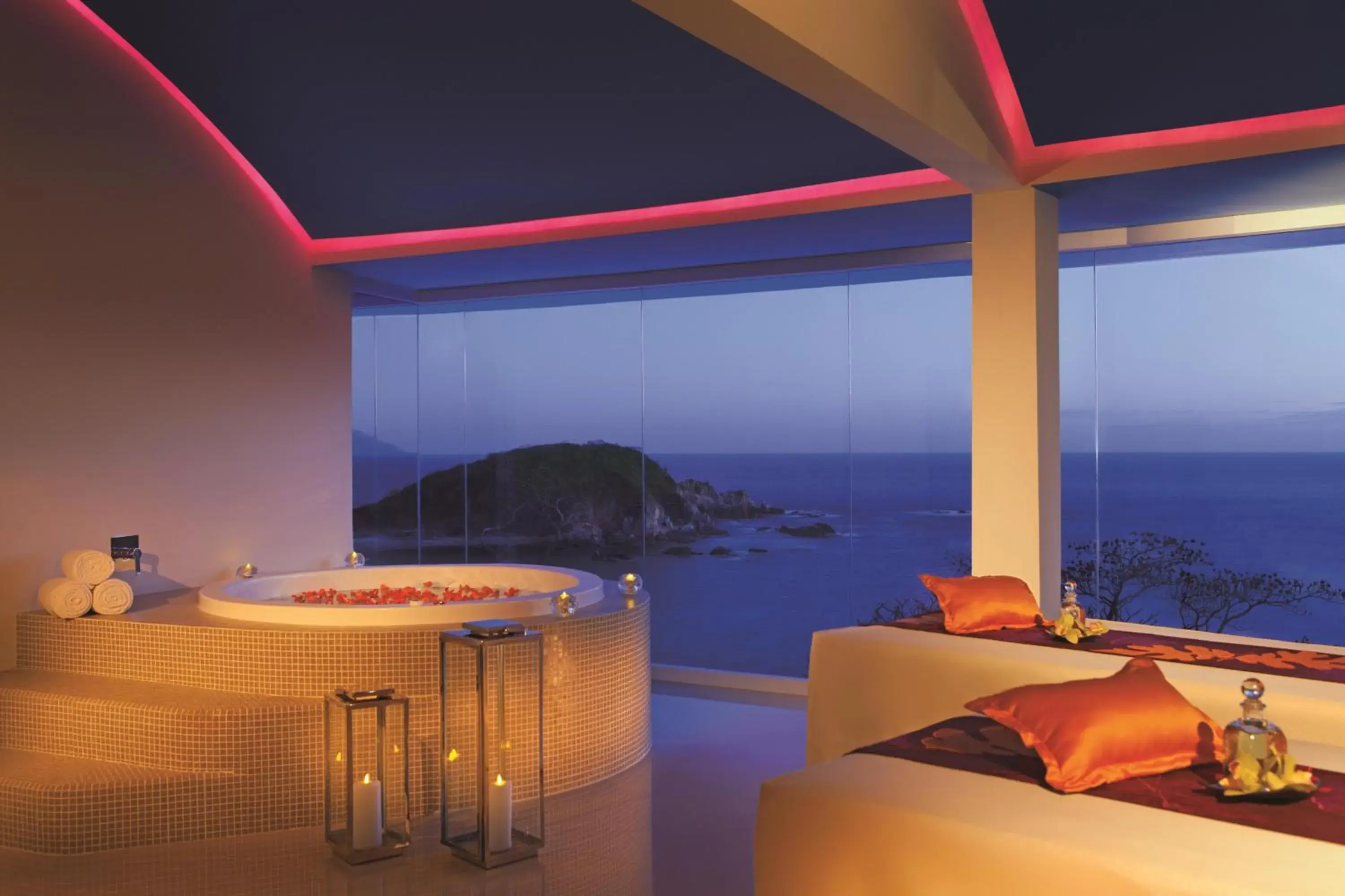 Spa and wellness centre/facilities in Secrets Huatulco Resort & Spa Spa and wellness centre/facilities in Secrets Huatulco Resort & Spa