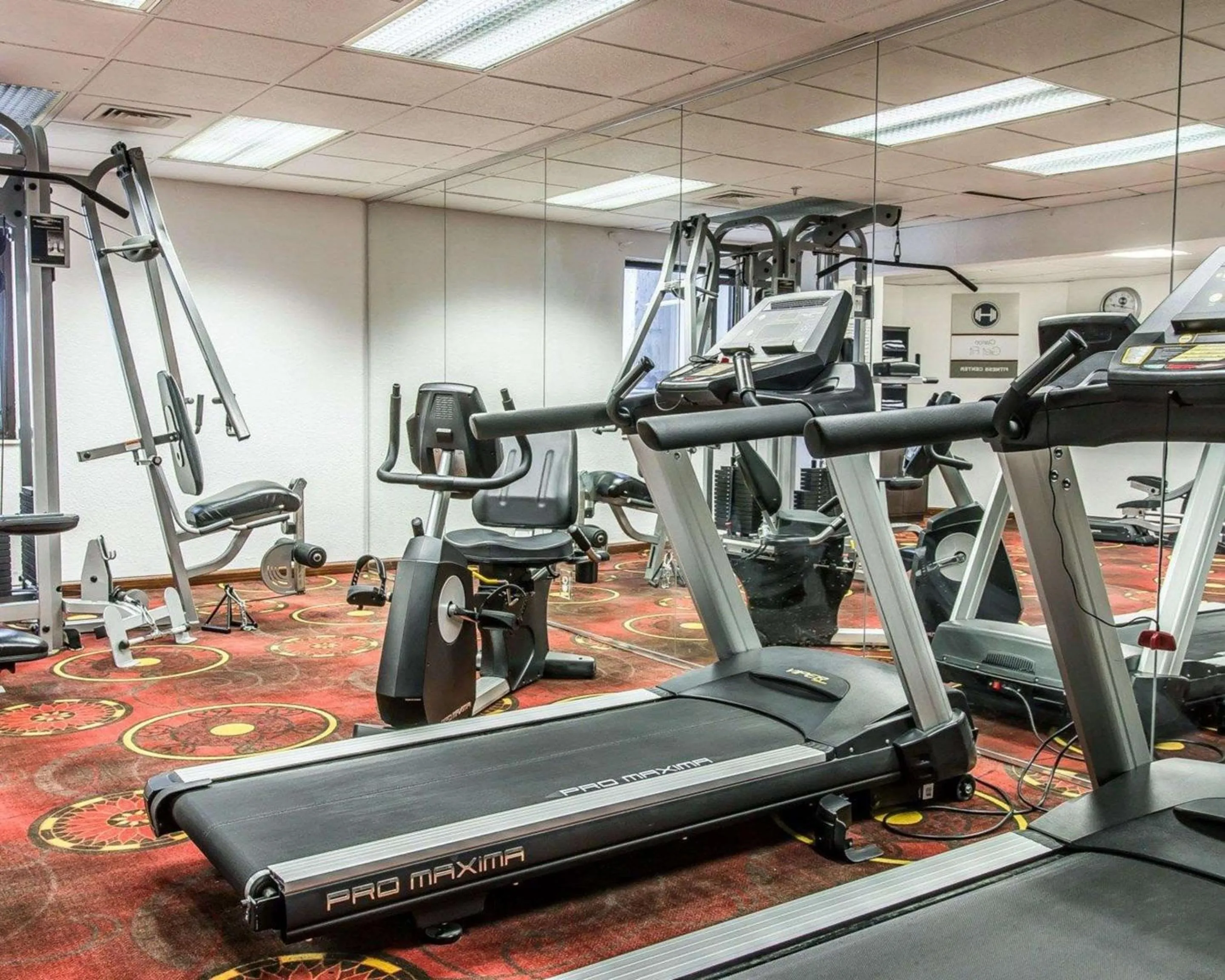 Fitness centre/facilities in Clarion Inn I-94 near Expo Center