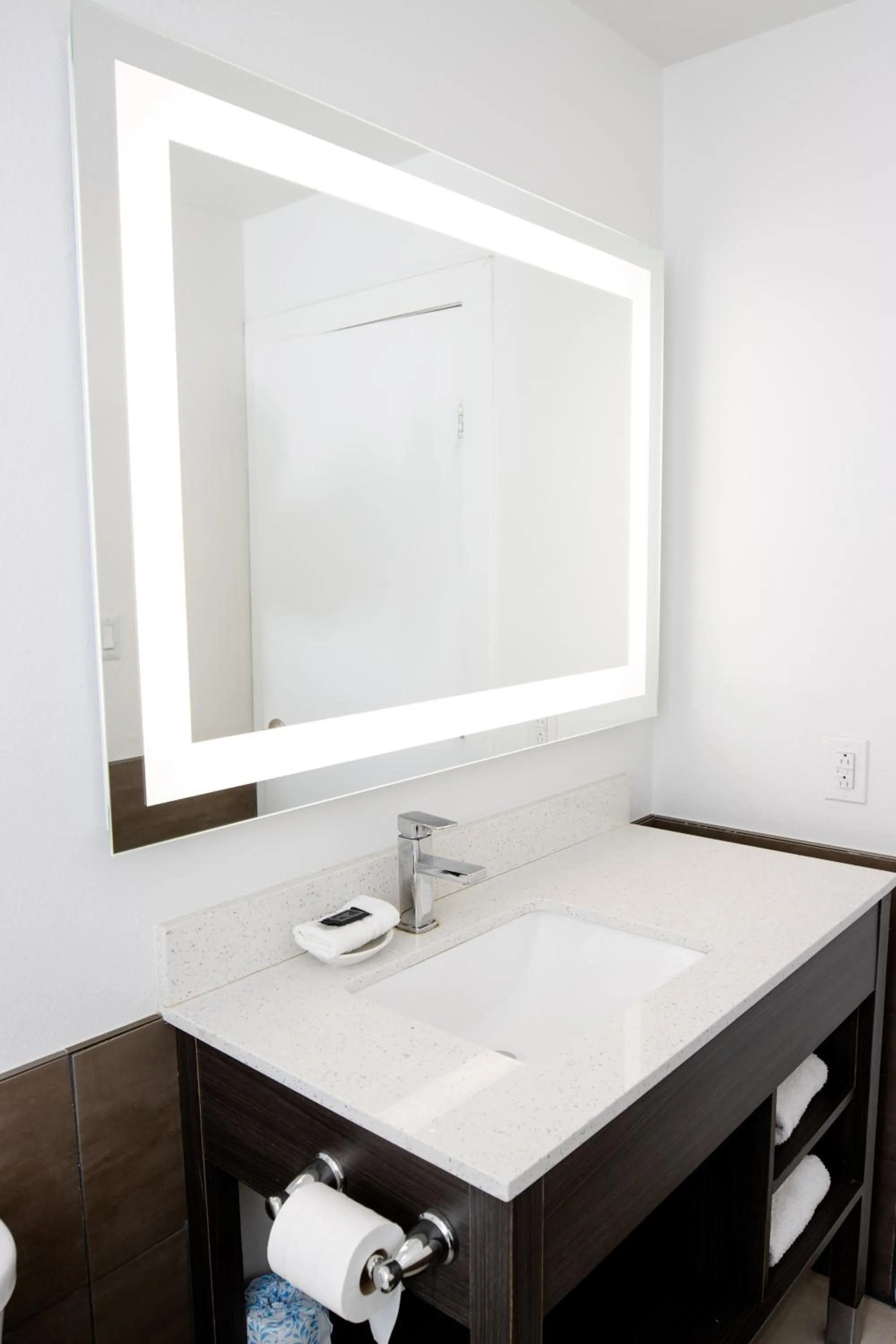 Bathroom in Americas Best Value Inn Harlingen
