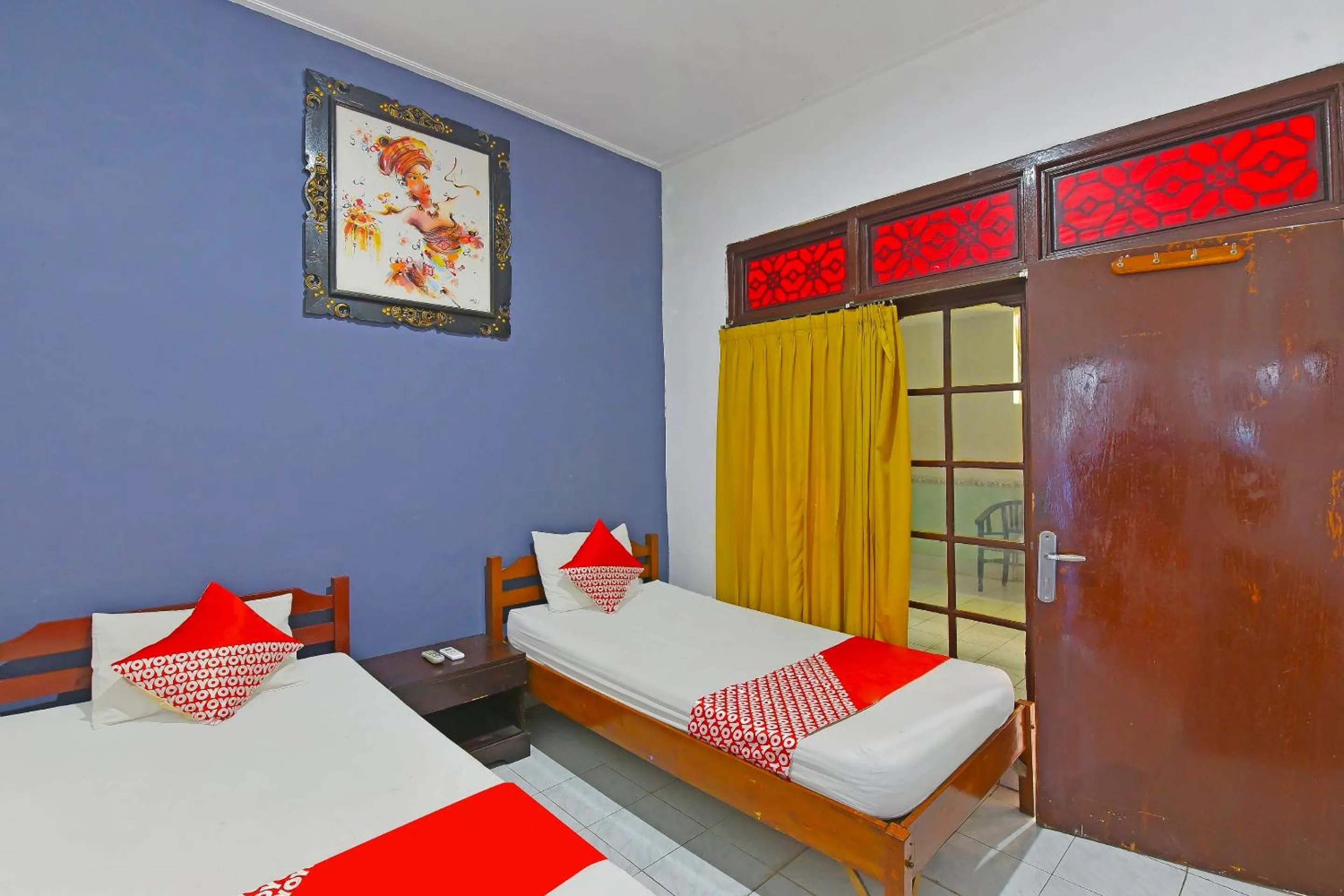 Standard Twin Room in OYO 3244 Grand Chandra Hotel