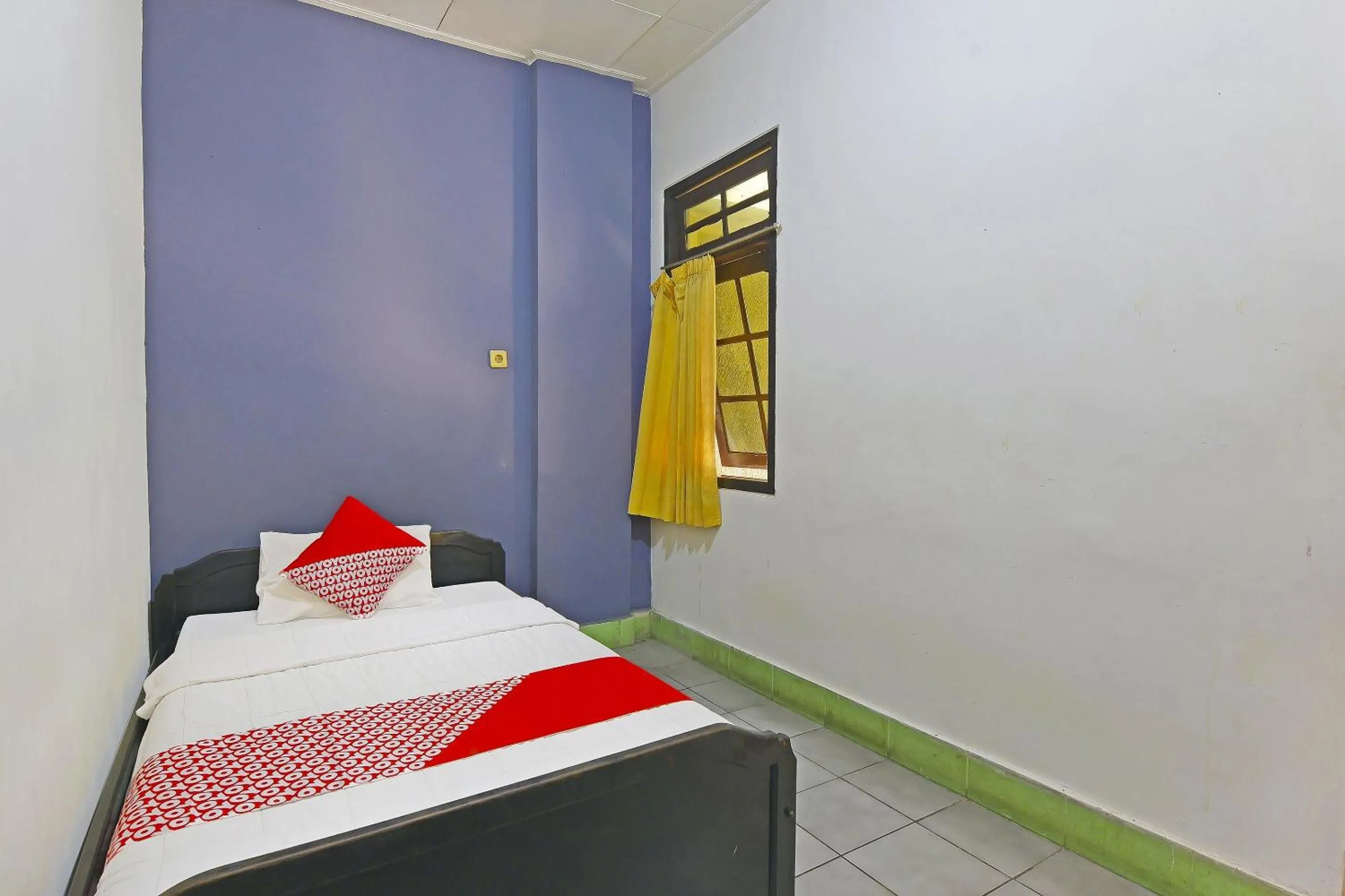 Bedroom in OYO 3244 Grand Chandra Hotel