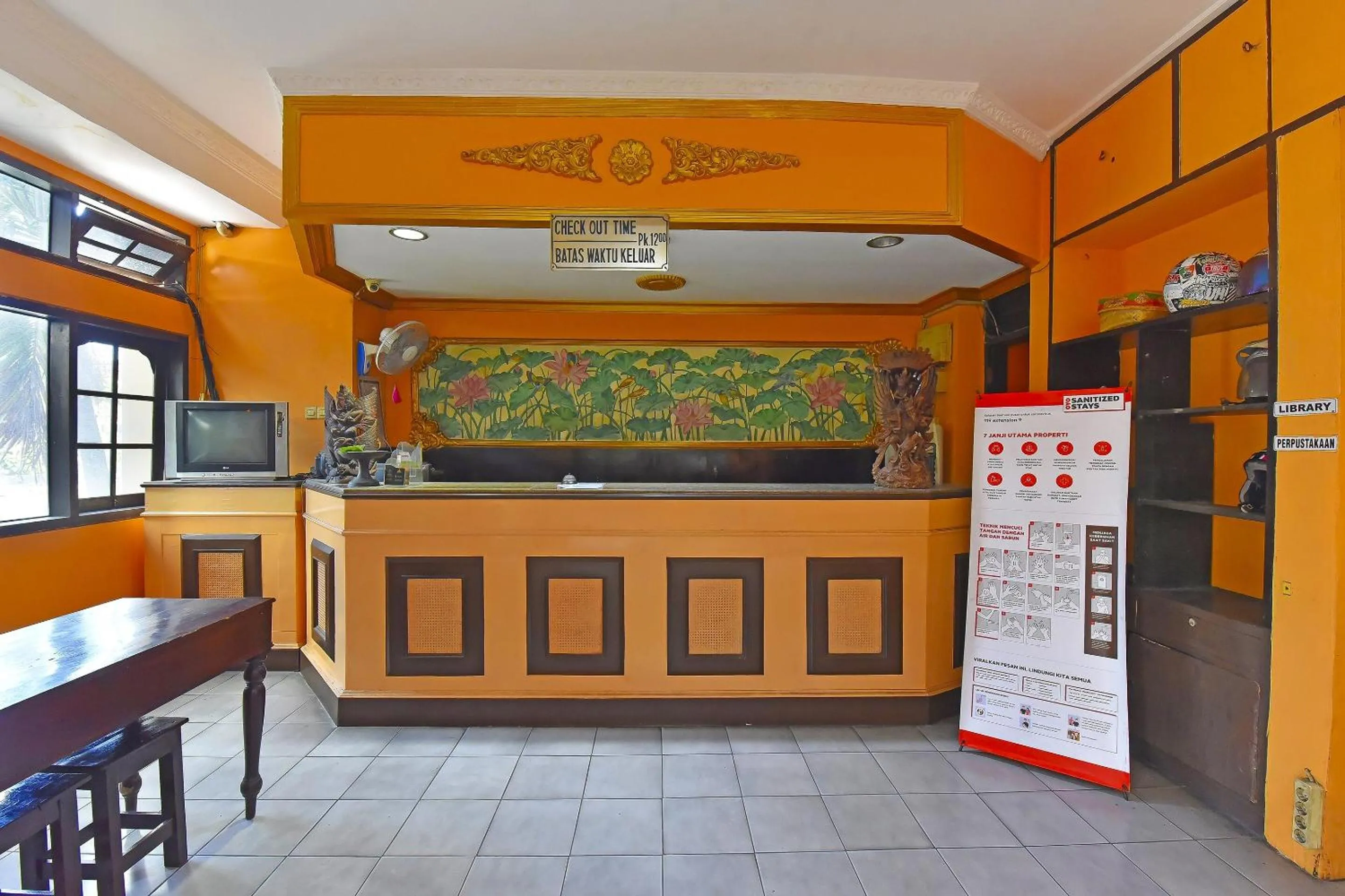 Lobby or reception in OYO 3244 Grand Chandra Hotel