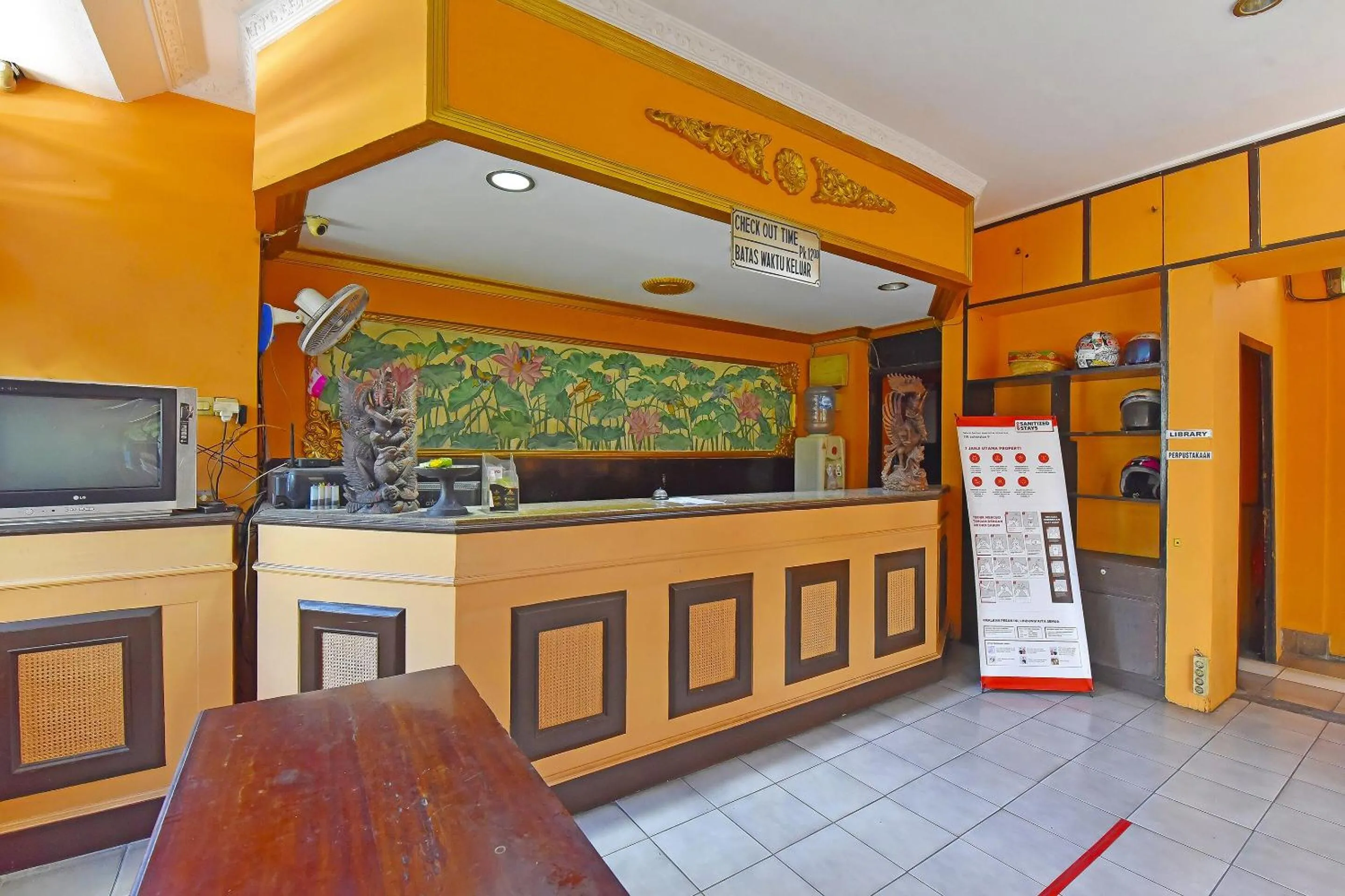 Lobby or reception in OYO 3244 Grand Chandra Hotel