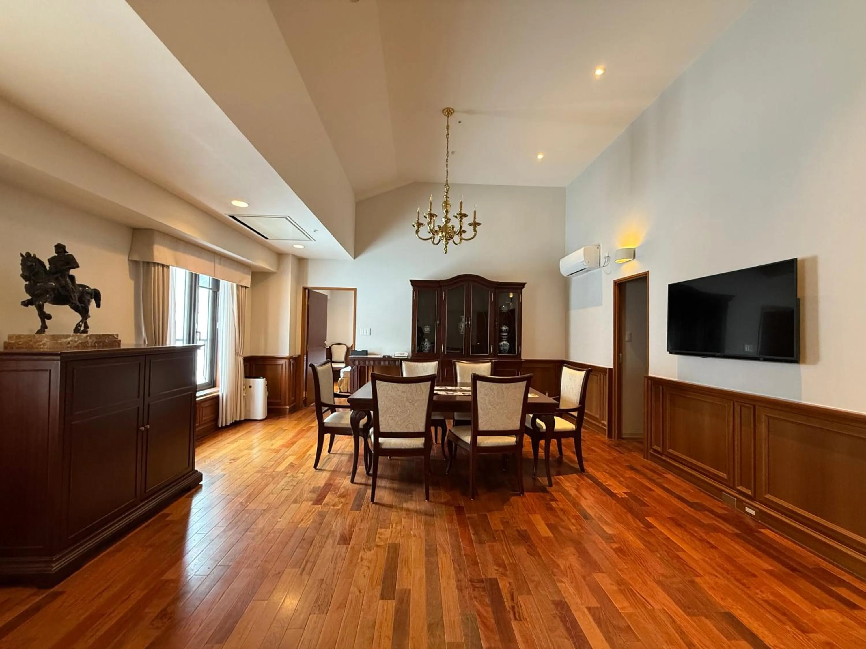 Living room in Higashikawa Asahidake Onsen Hotel Bear Monte