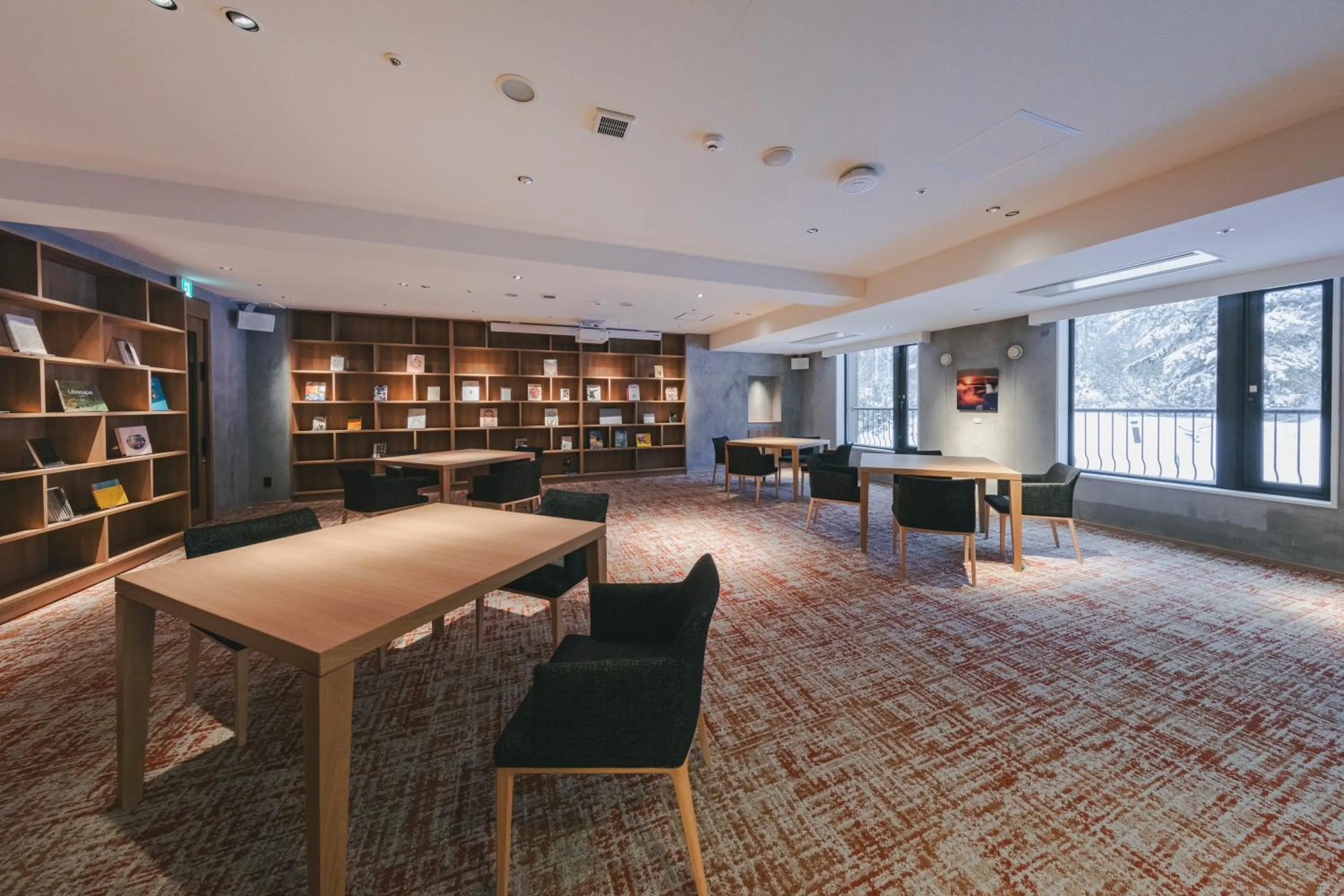 Library in Higashikawa Asahidake Onsen Hotel Bear Monte