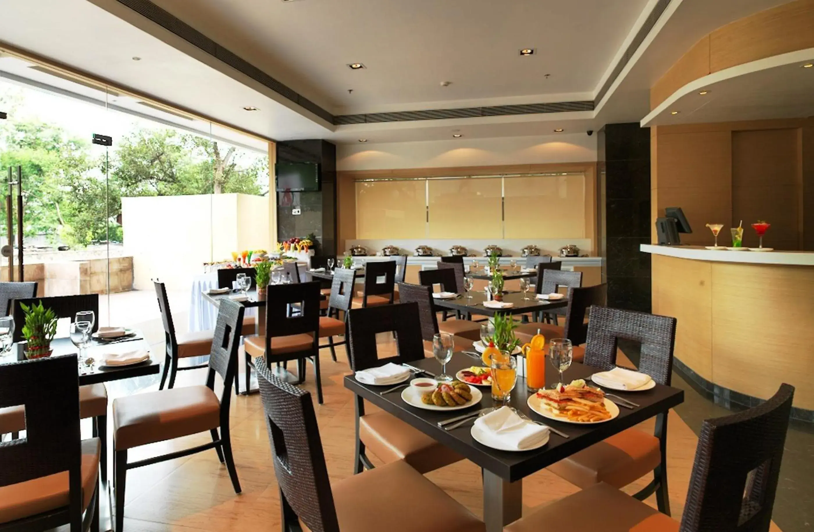 Restaurant/places to eat in Spree Shivai Hotel Pune Restaurant/places to eat in Spree Shivai Hotel Pune