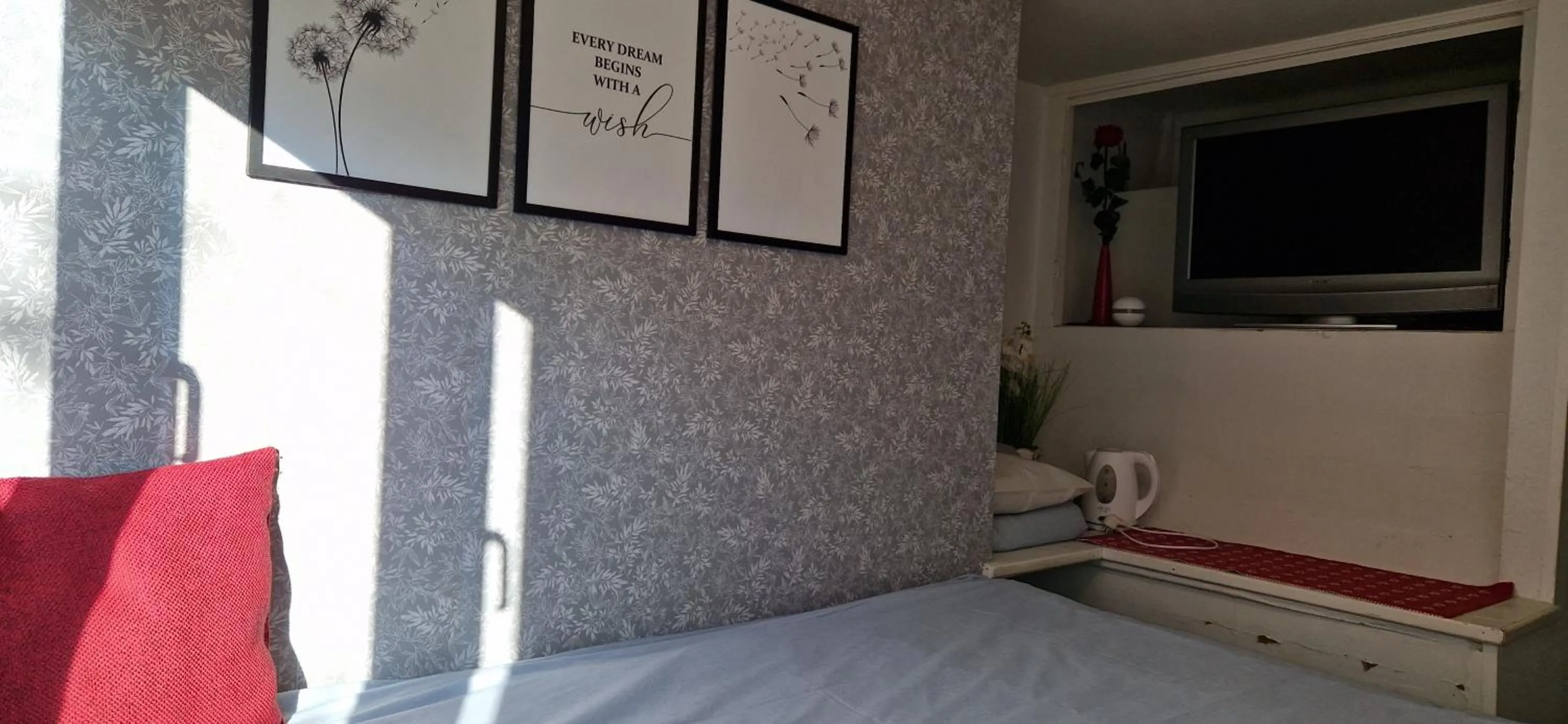 Bed in Freedom65 Hostel and Caravan