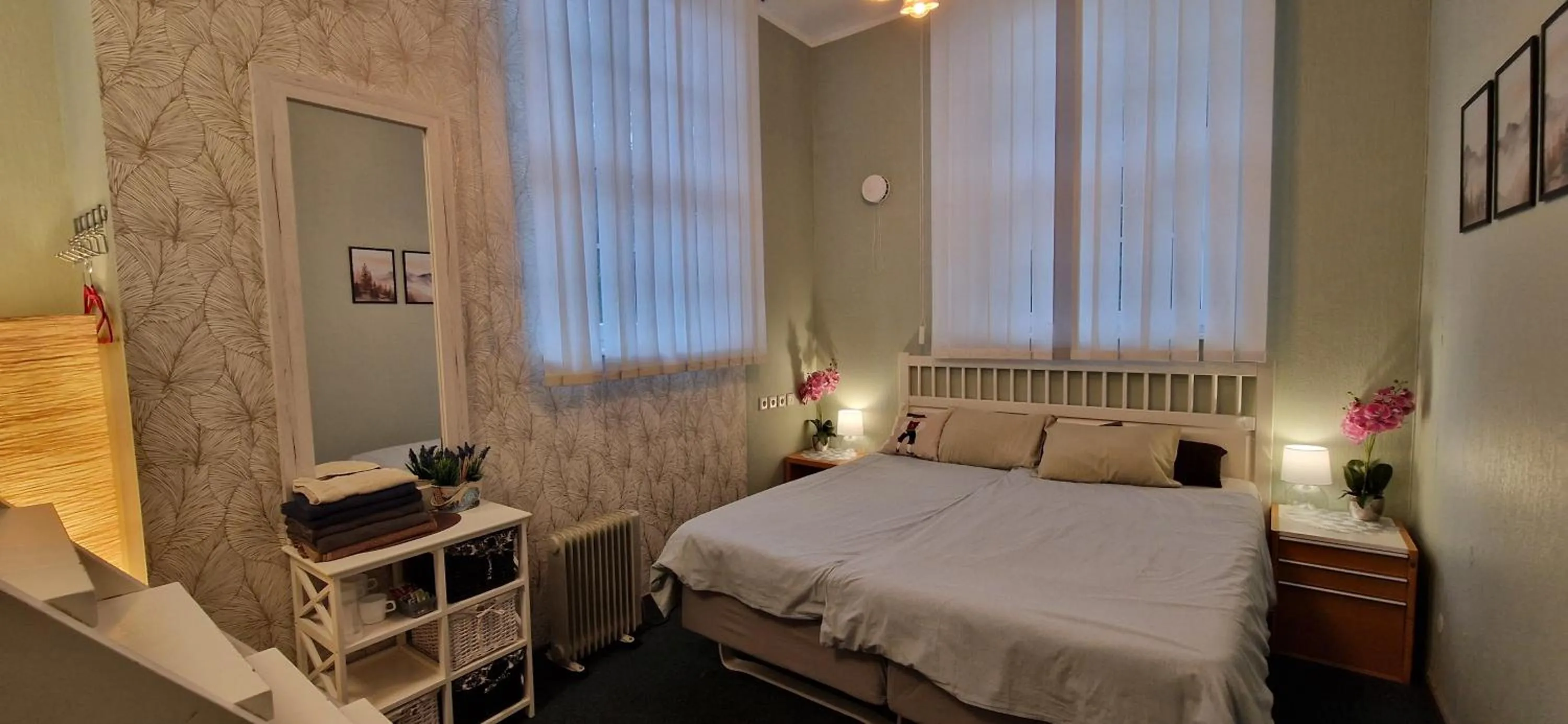 Bed in Freedom65 Hostel and Caravan