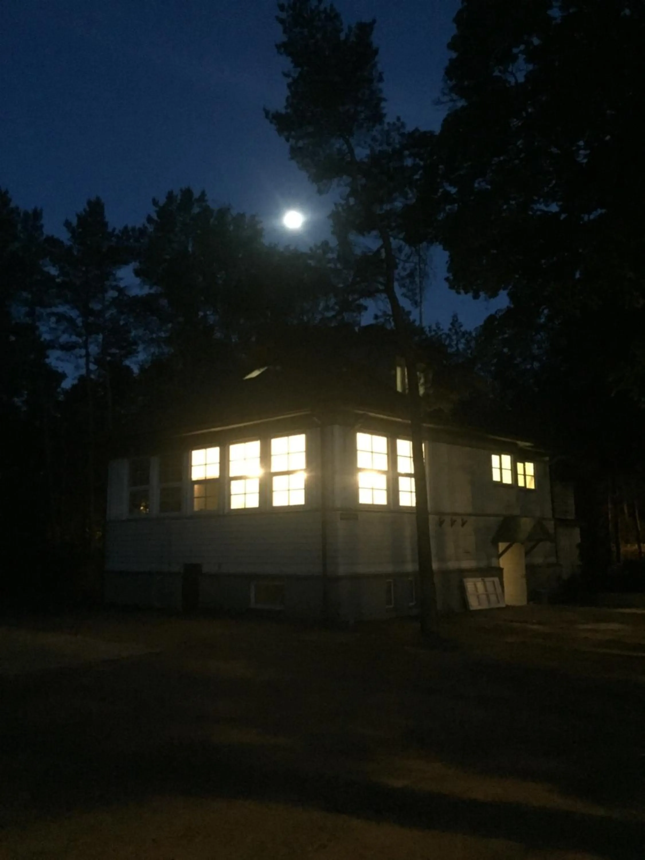 Night in Freedom65 Hostel and Caravan