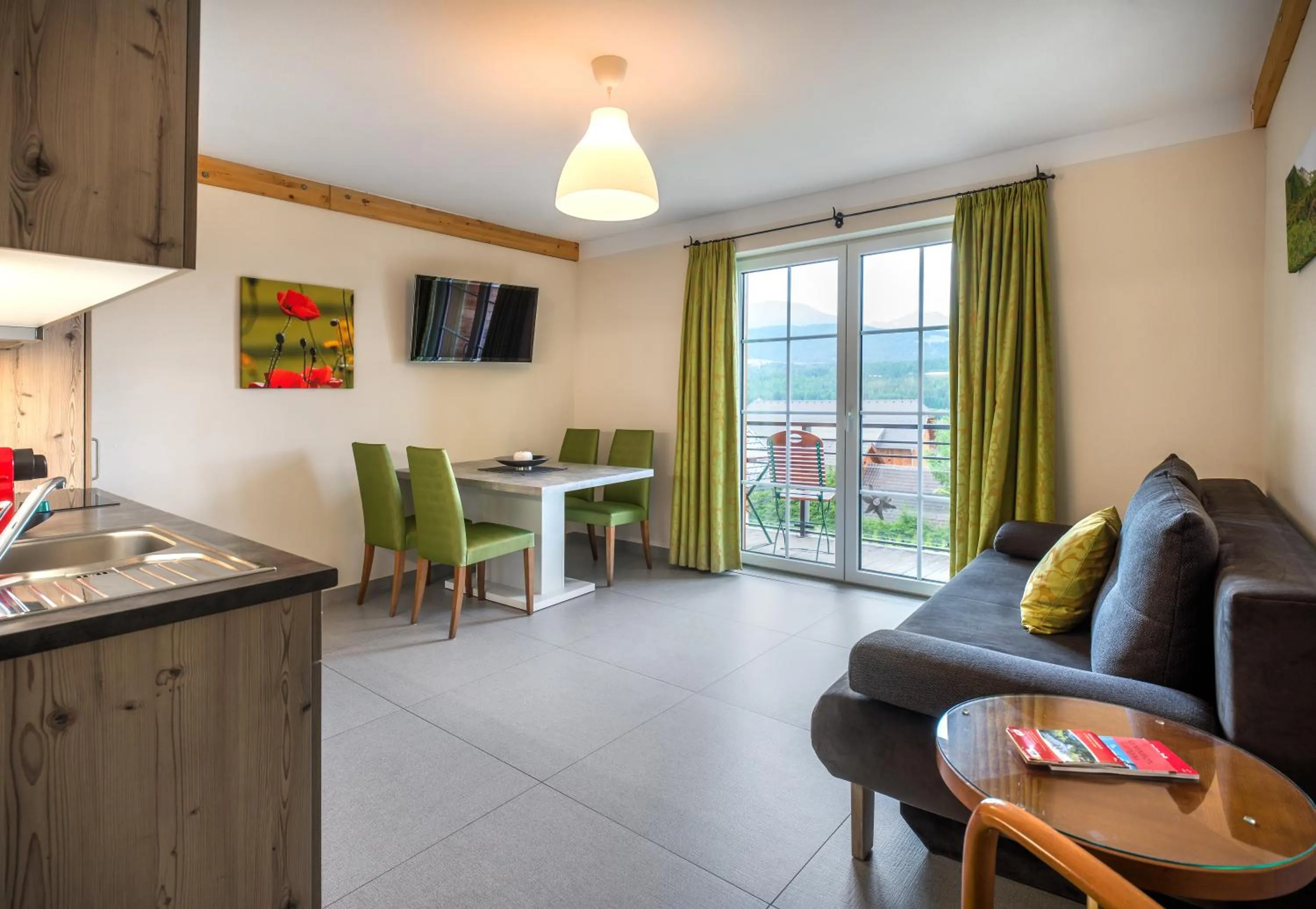 Dining area in Feriendorf Edelweiss