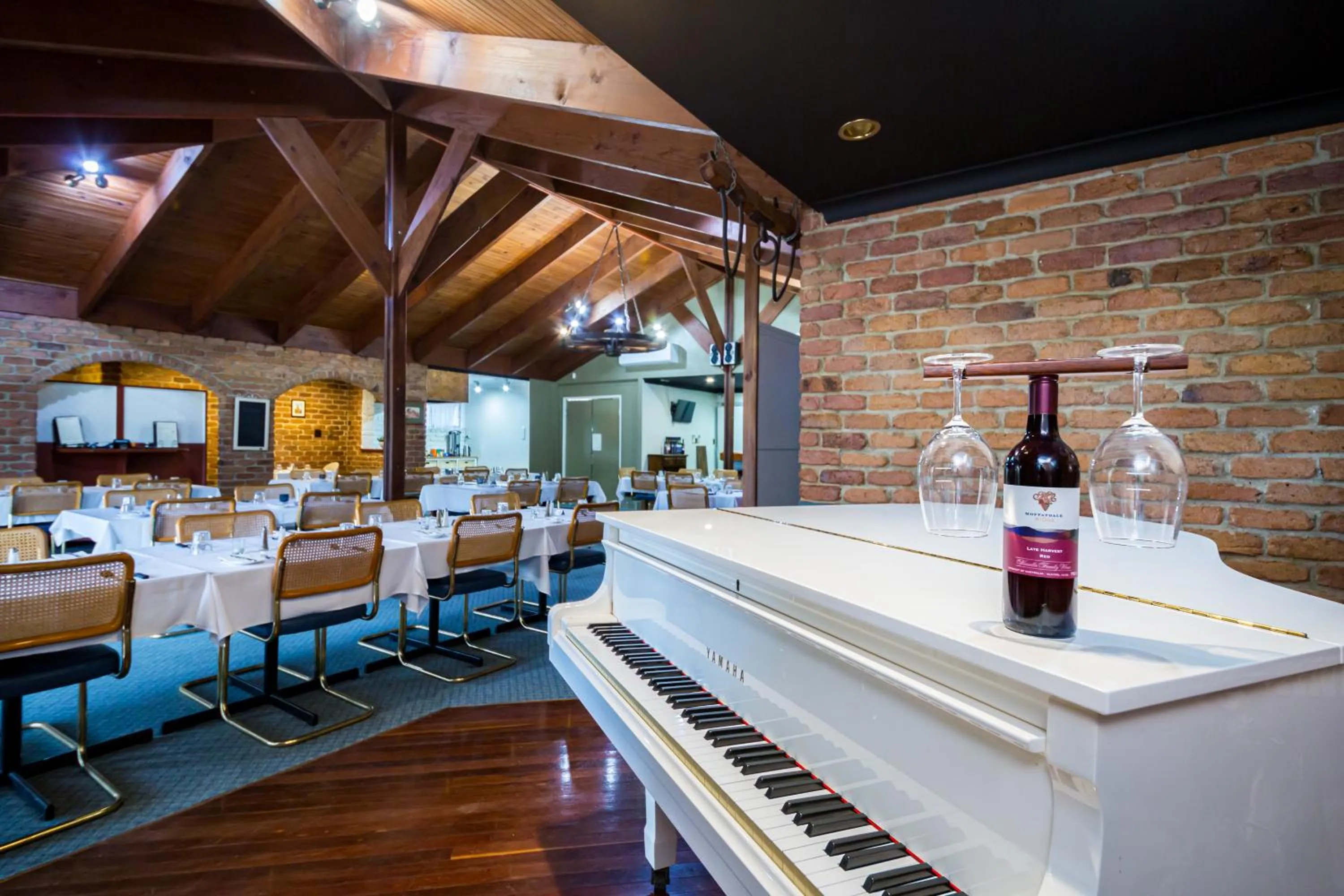 Restaurant/places to eat in Wondai Colonial Motel & Ivory's Restaurant