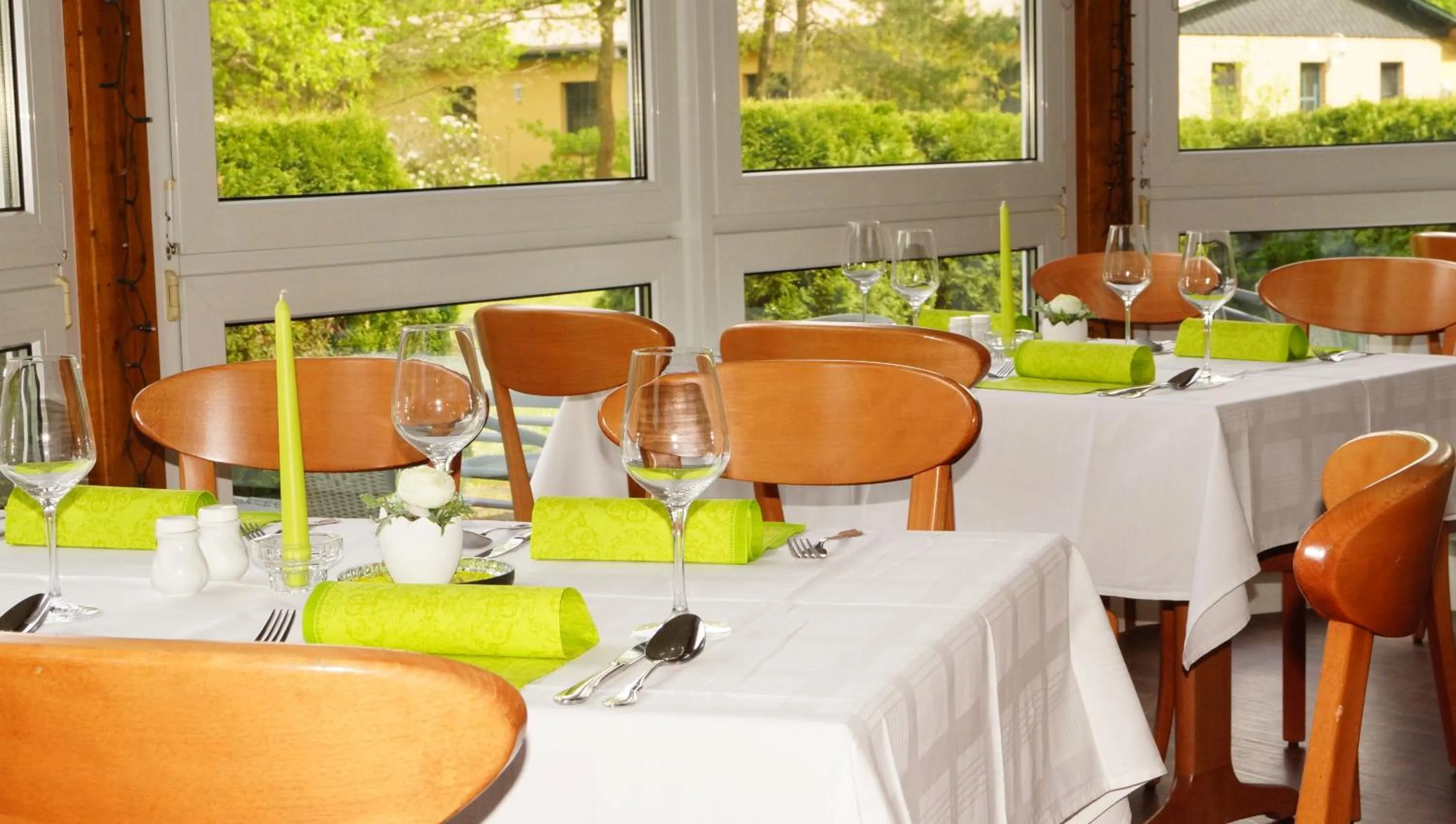 Restaurant/places to eat in Waldhotel