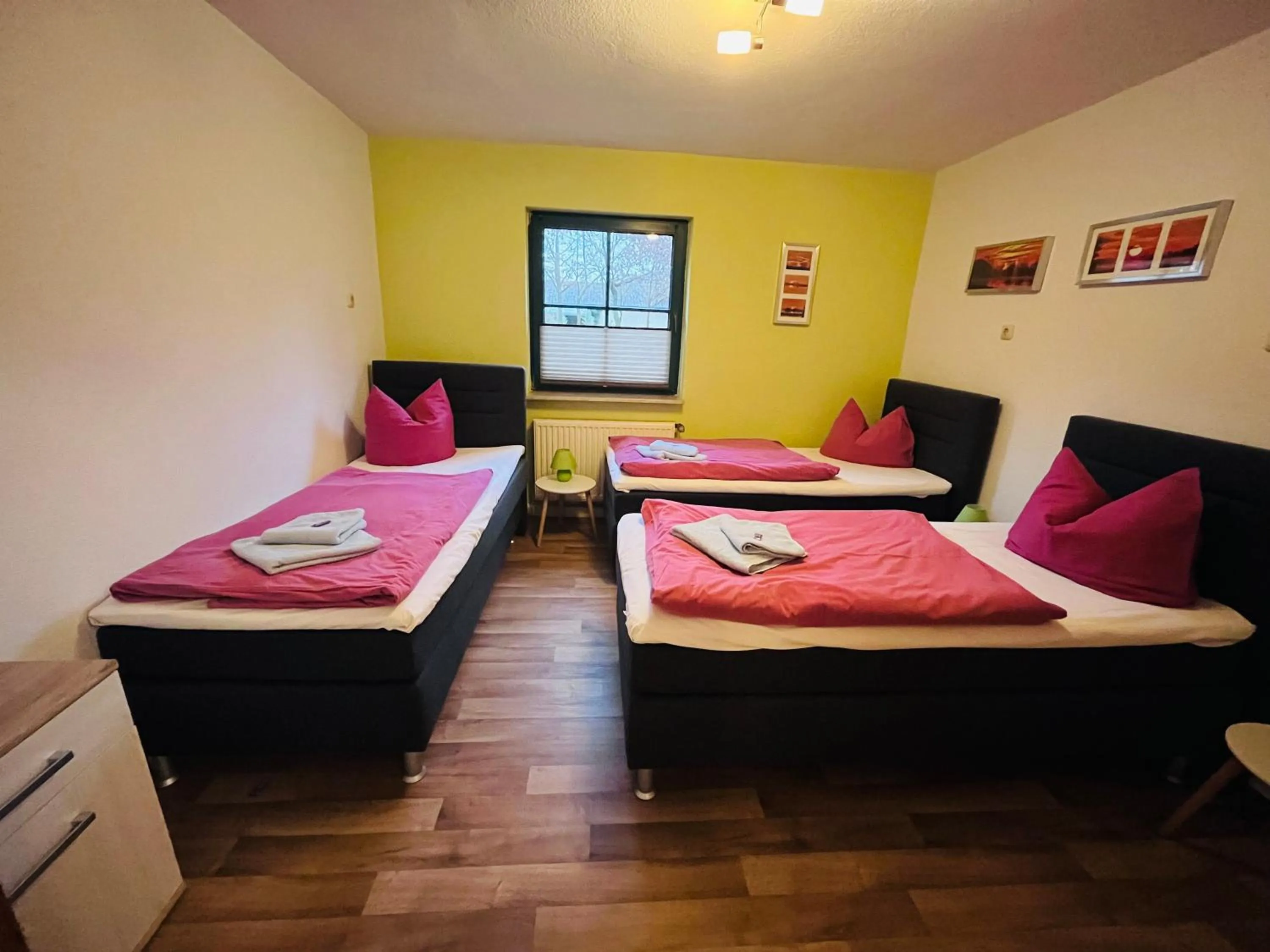 Bedroom, Bed in Waldhotel