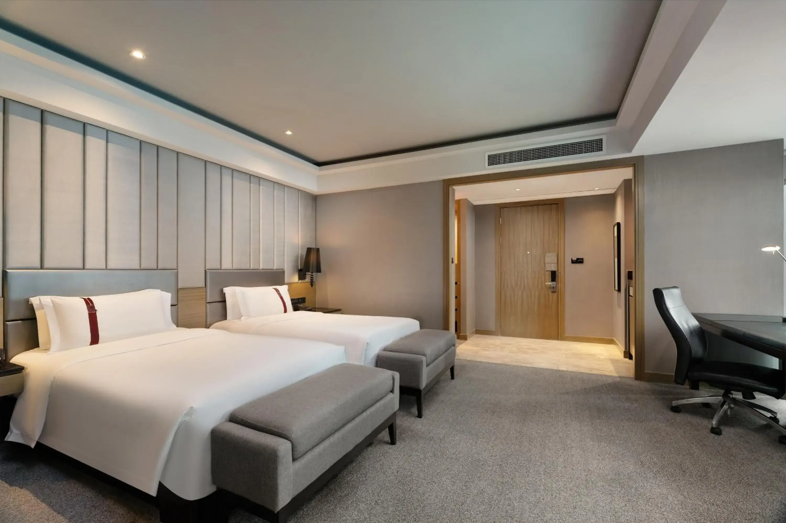 Bedroom, Bed in Rhombus Park Aura Chengdu Hotel Bedroom, Bed in Rhombus Park Aura Chengdu Hotel