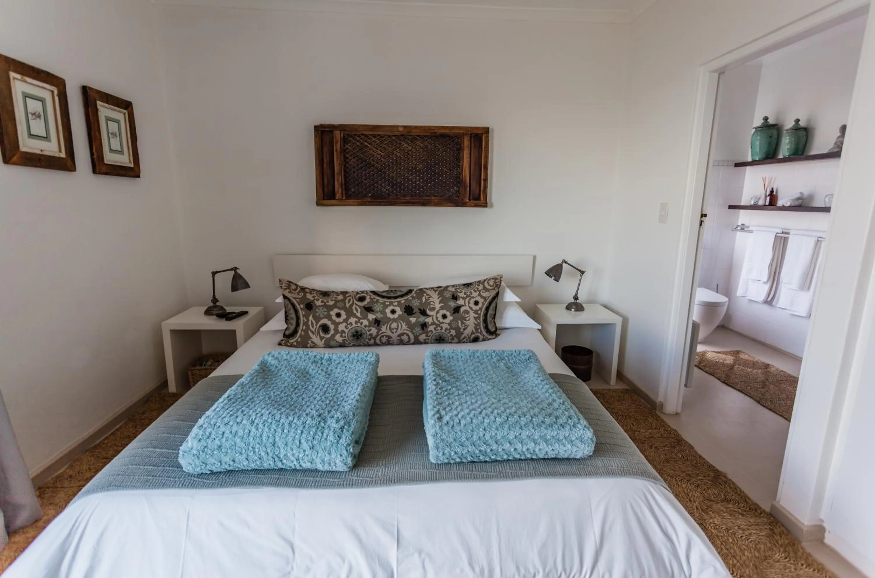Photo of the whole room, Bed in Agulhas Ocean House