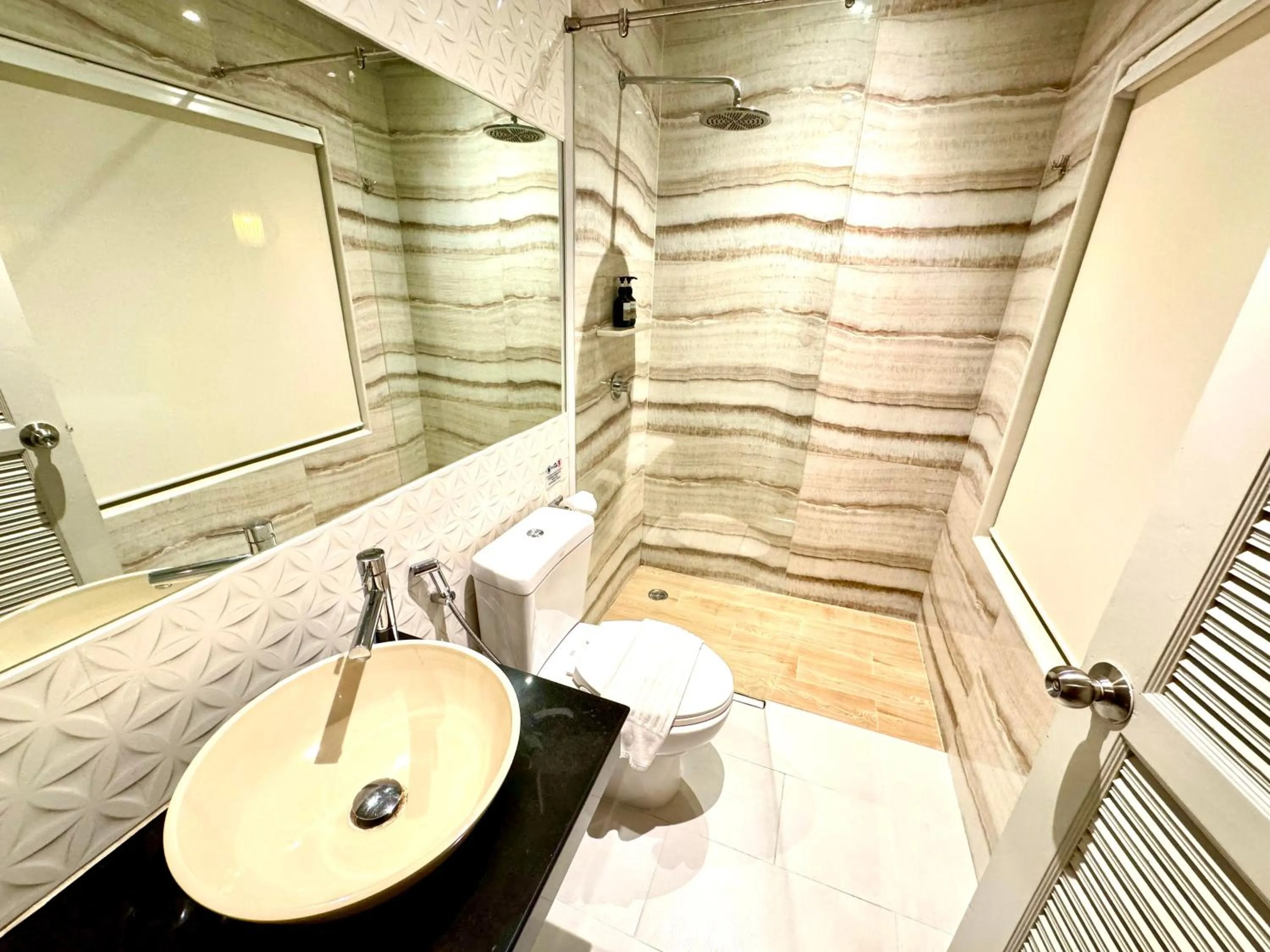 Bathroom in De Cozé Hotel