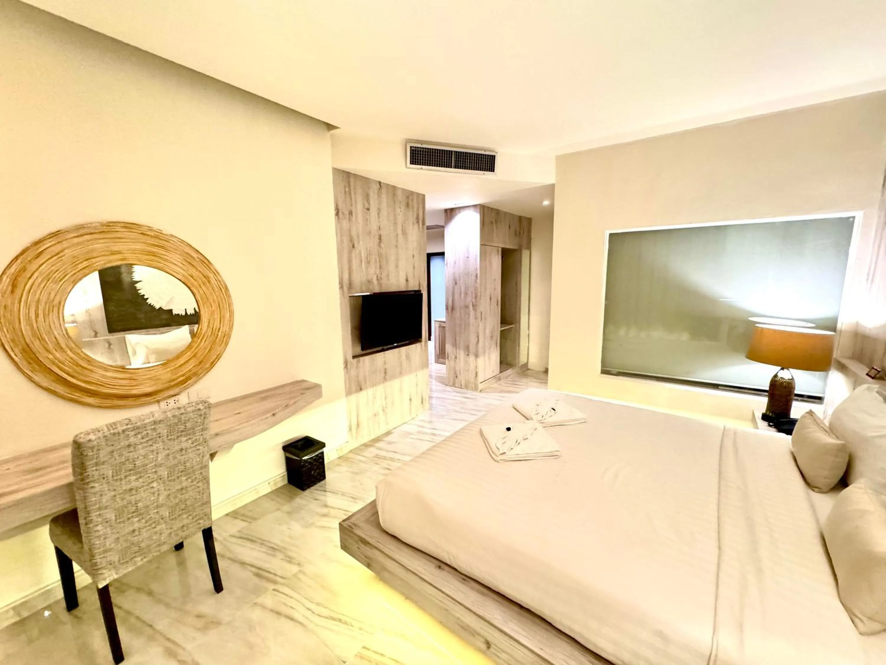 Bedroom, Bed in De Cozé Hotel