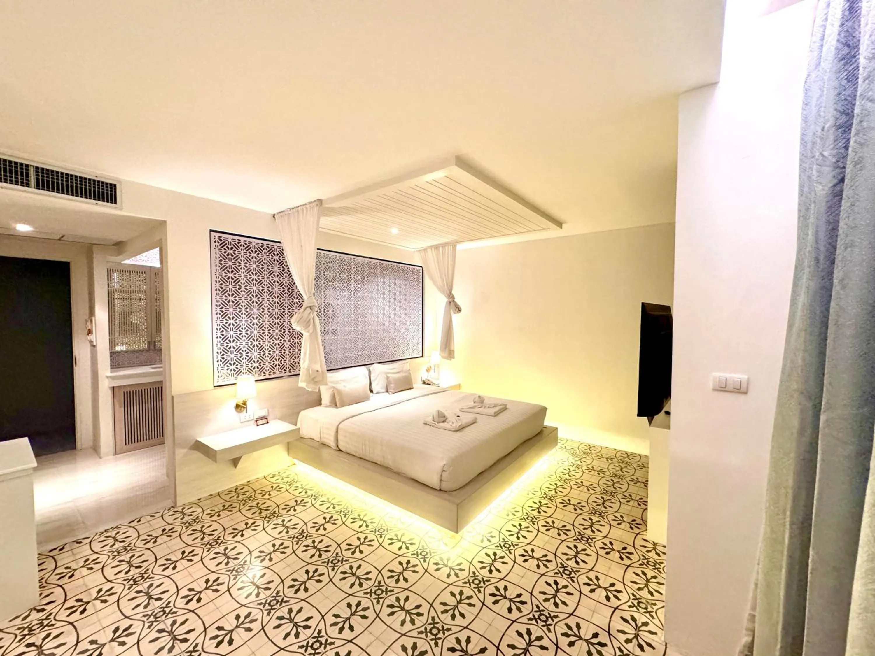 Bedroom, Bed in De Cozé Hotel