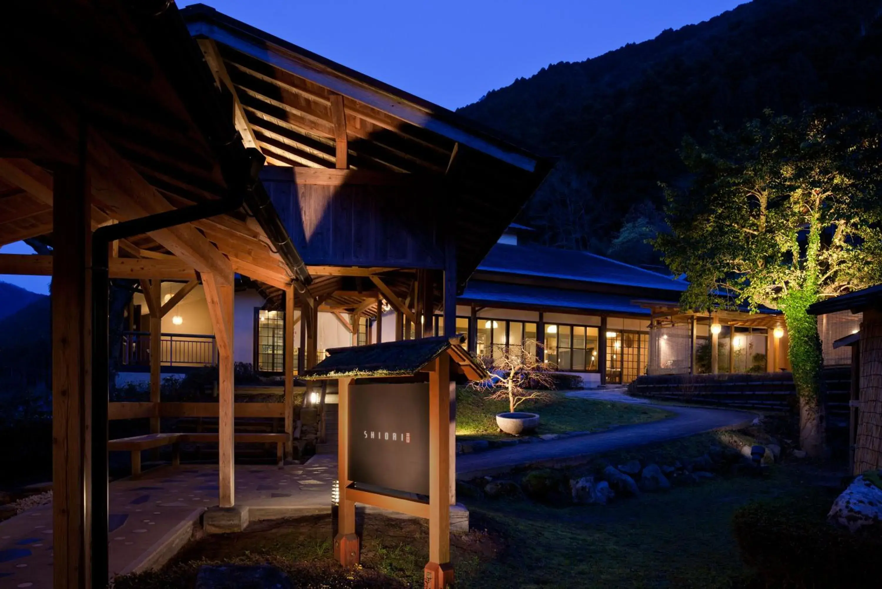 Property building in Furuyu Onsen Oncri Property building in Furuyu Onsen Oncri