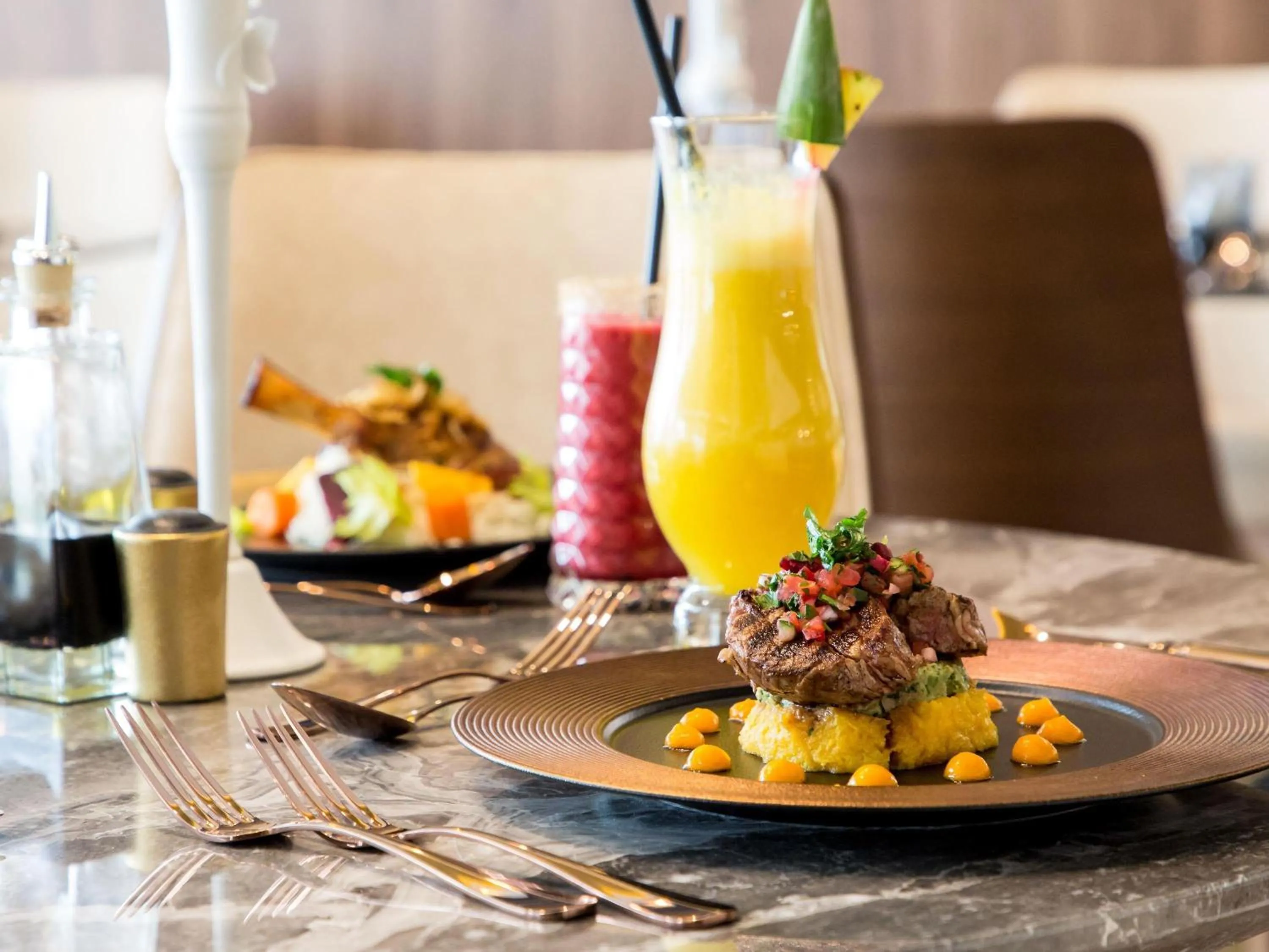 Restaurant/places to eat in Swissotel Sarajevo