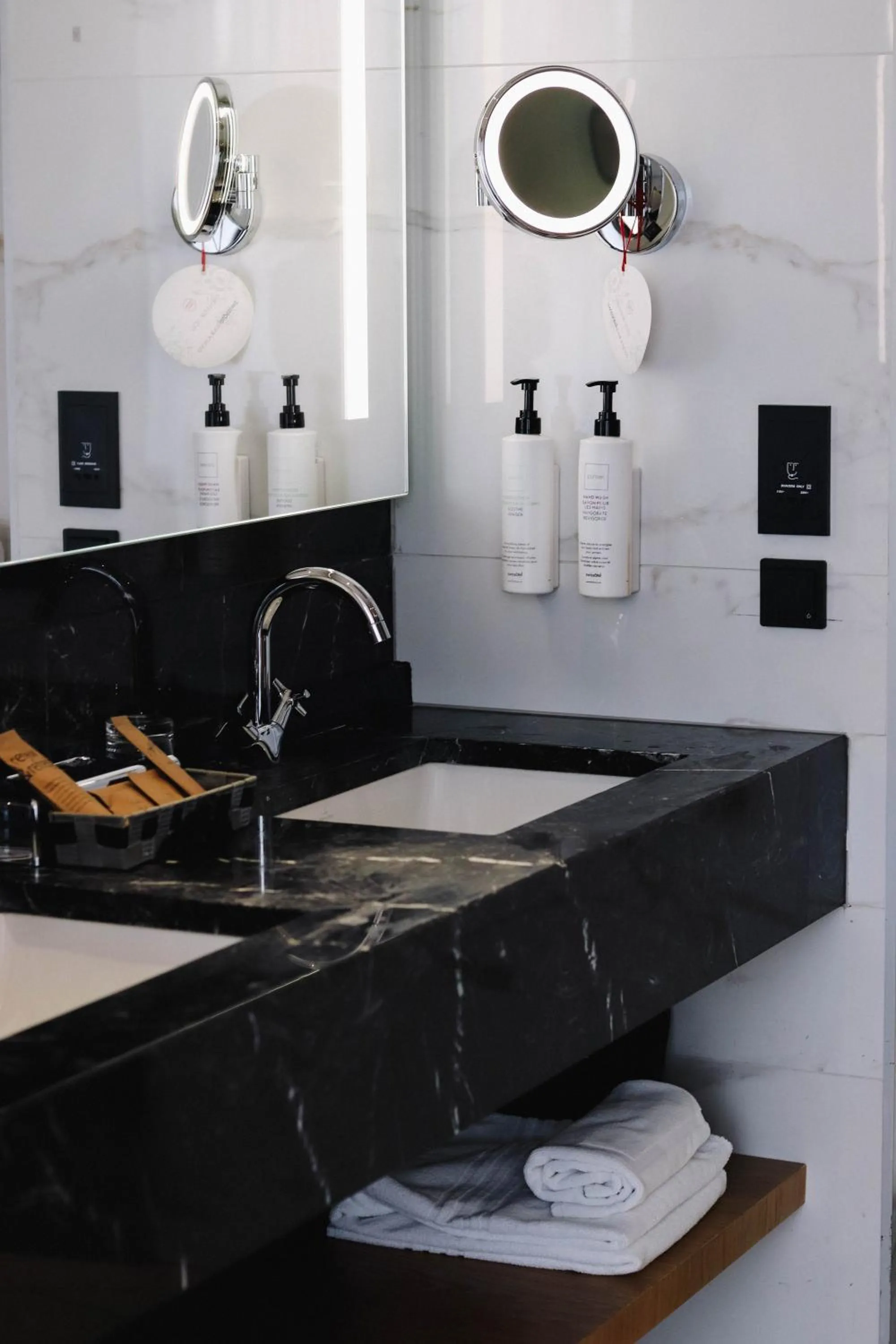 Bathroom in Swissotel Sarajevo